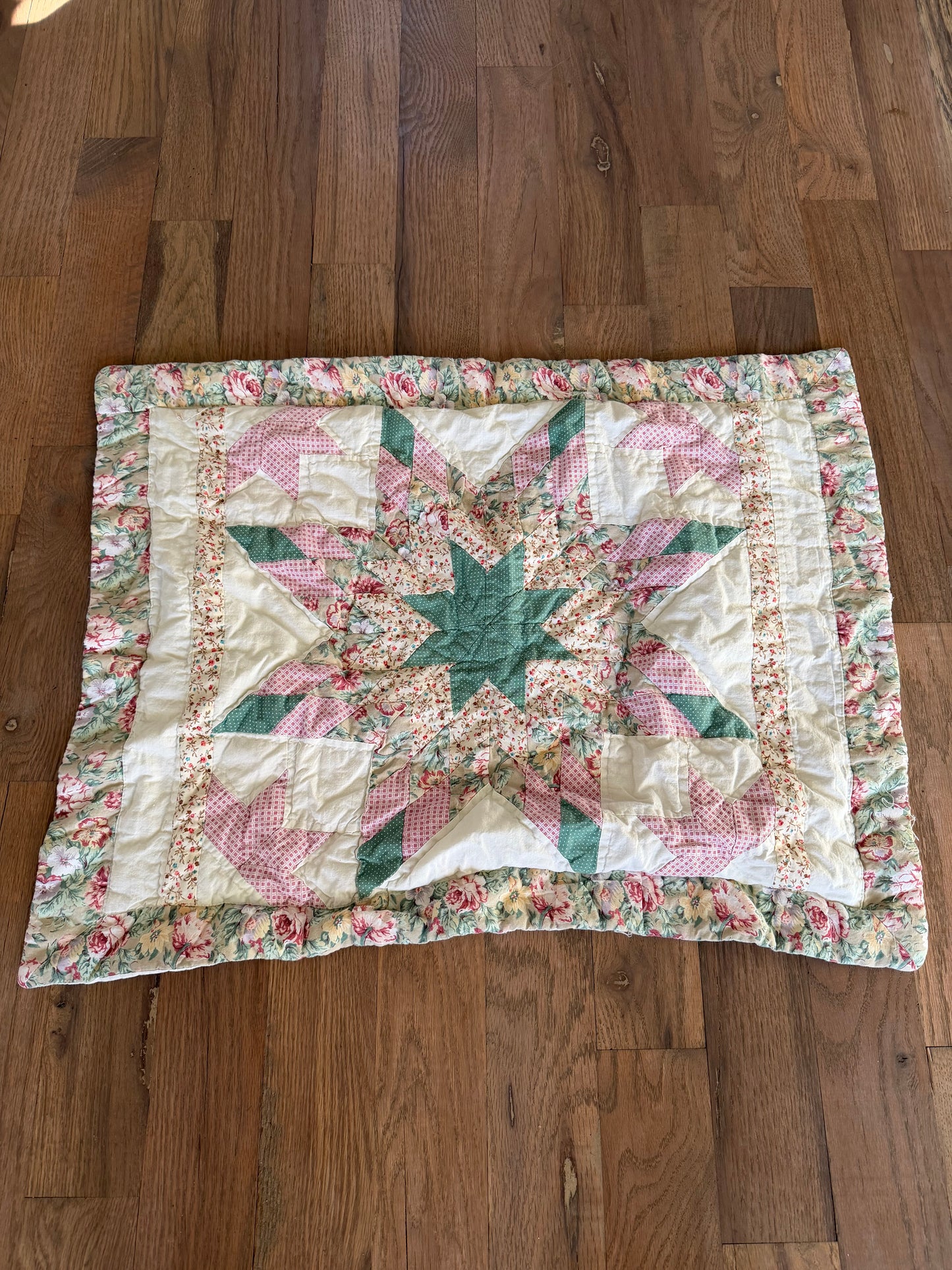 Standard size star quilted pillow sham