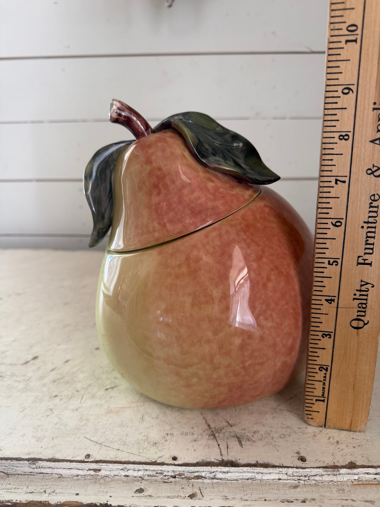 Harry and David Pear cookie jar