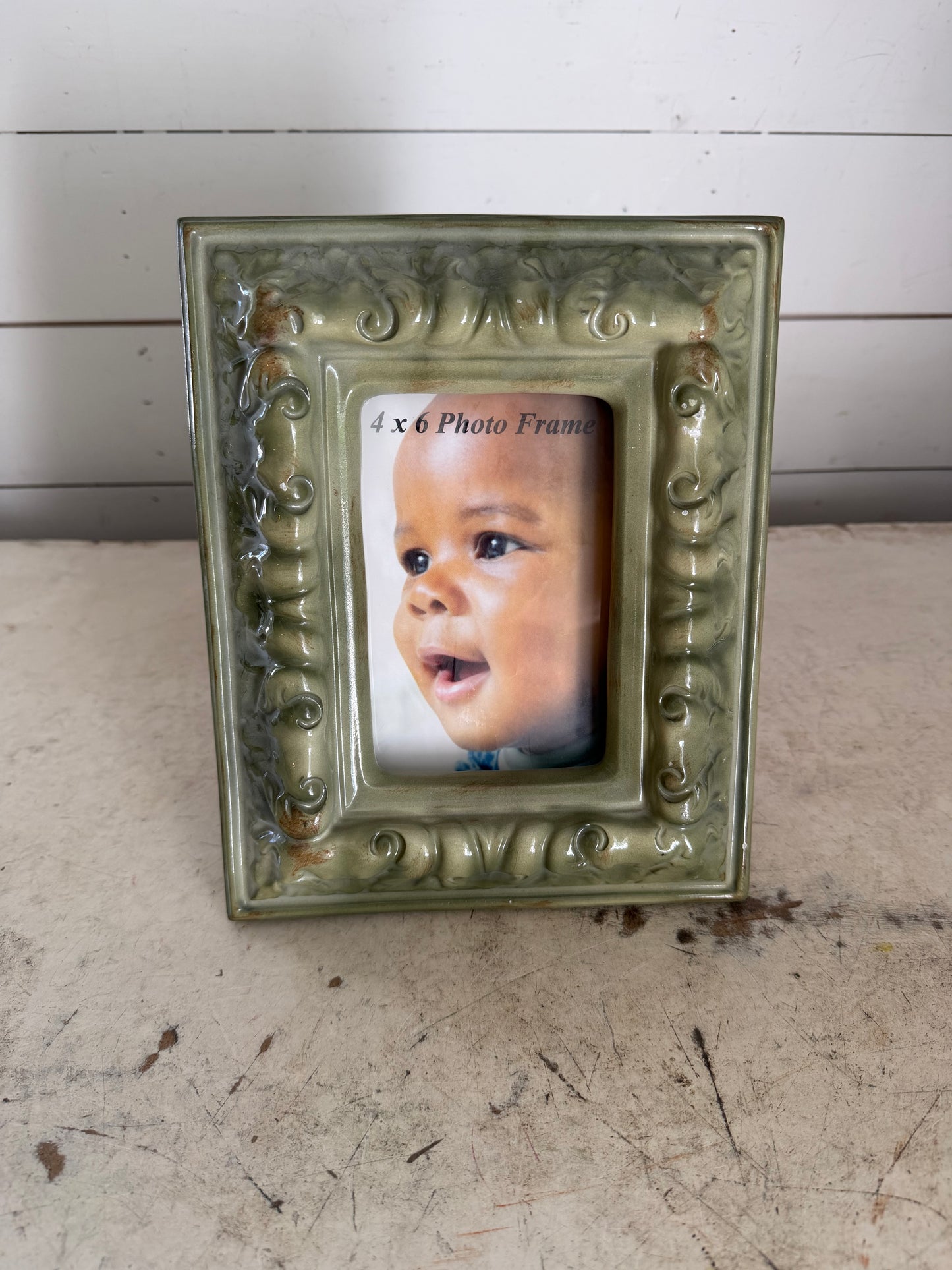 Ceramic Ornate 4x6 image Frame Will Get art