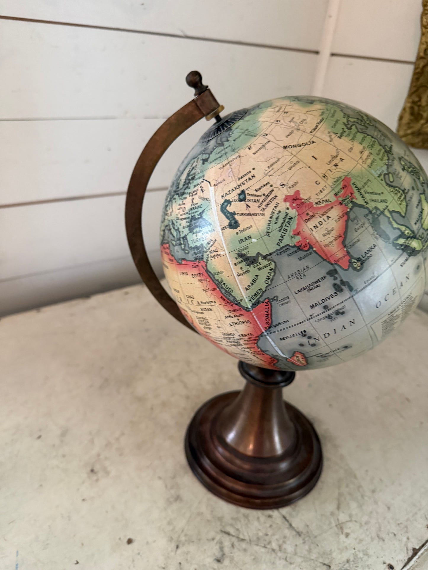 Globe will get makeover