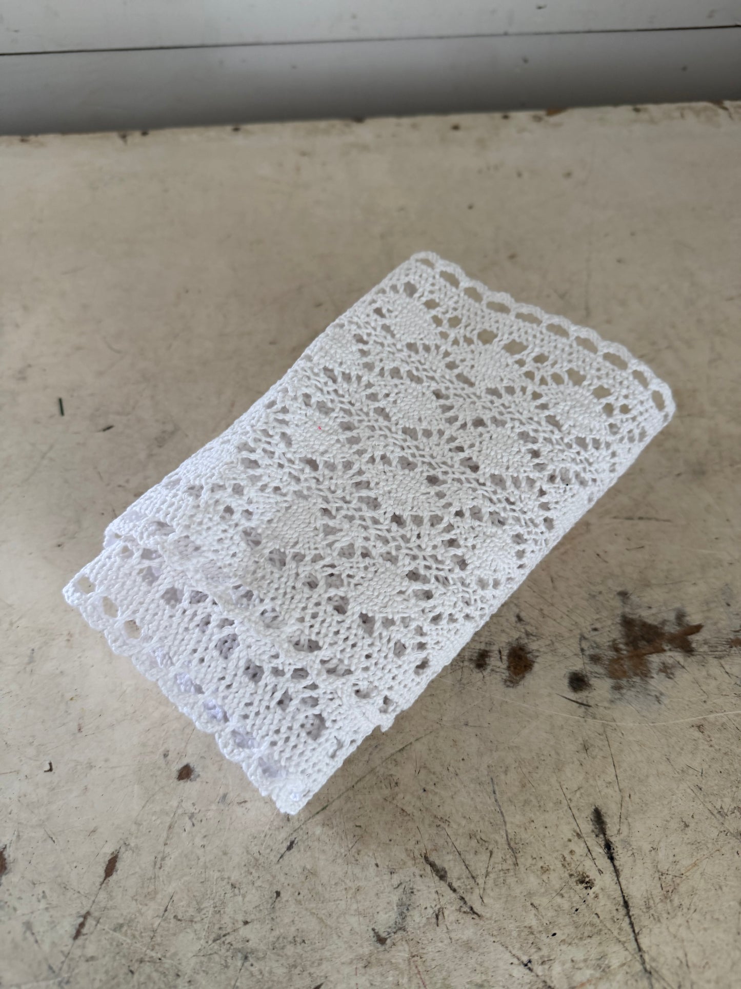 Starched lace remnants