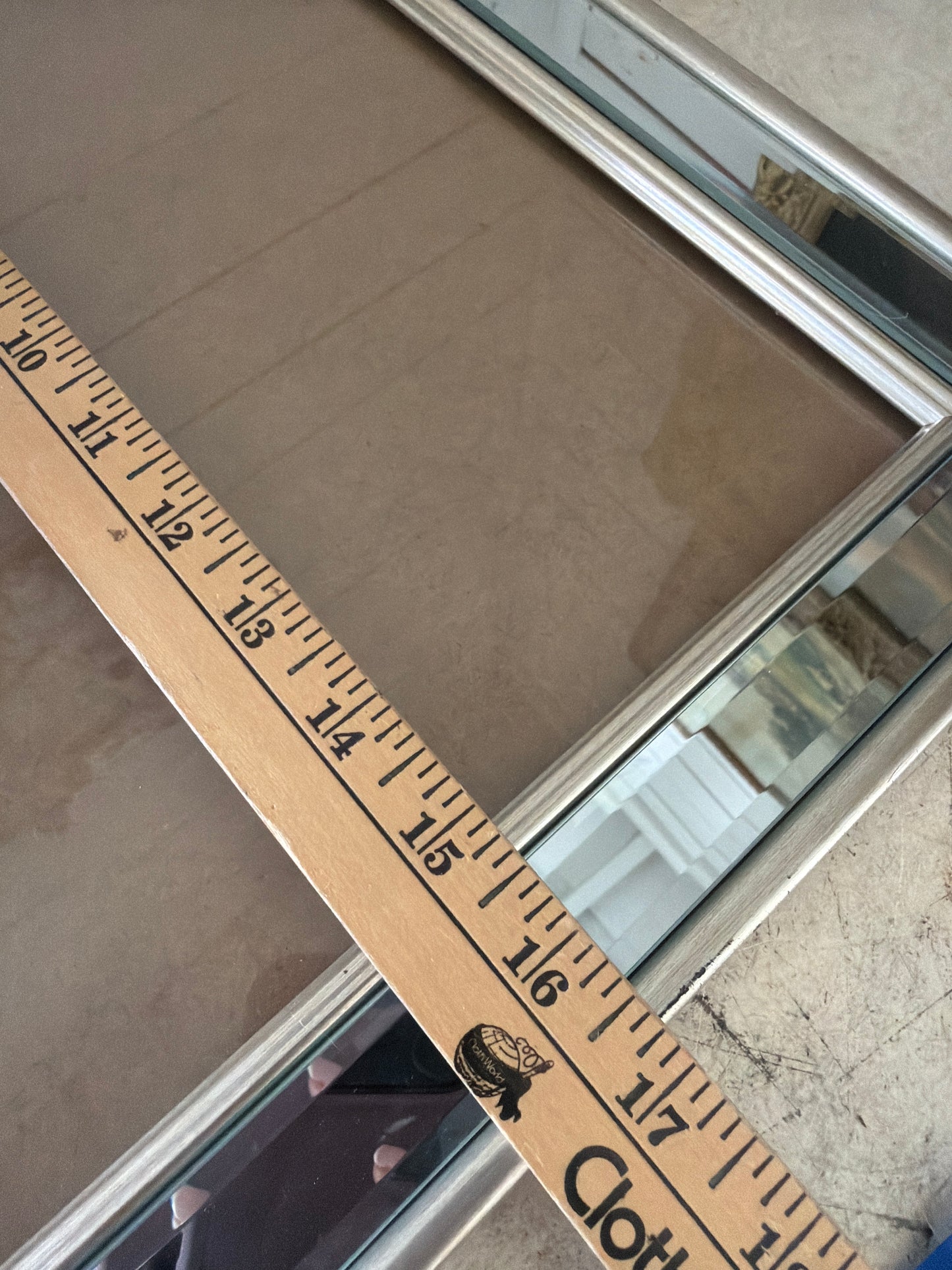 Mirrored frame will get art