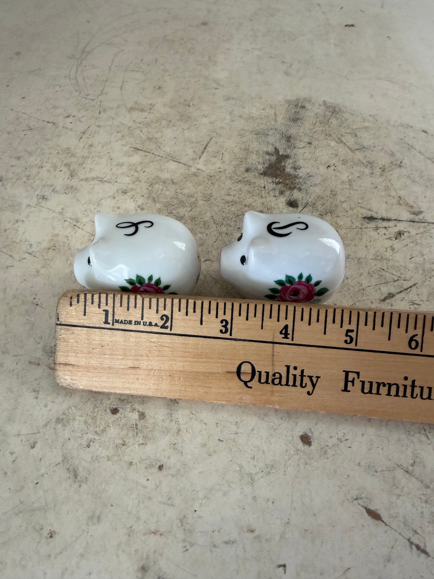 Vintage salt and pepper shaker ceramic pigs