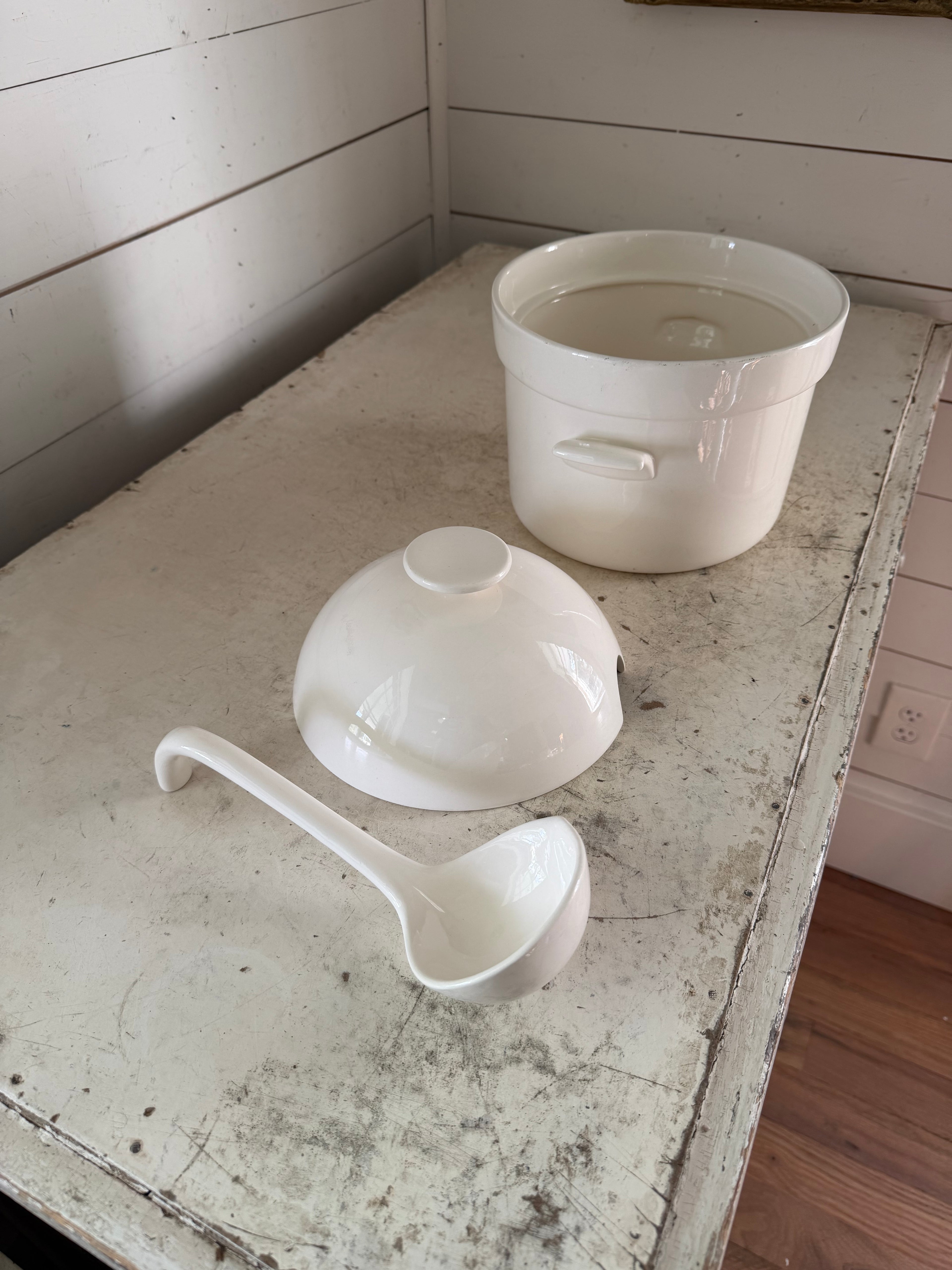 Large White Porcelain Soup Tureen With Ladle from Japan