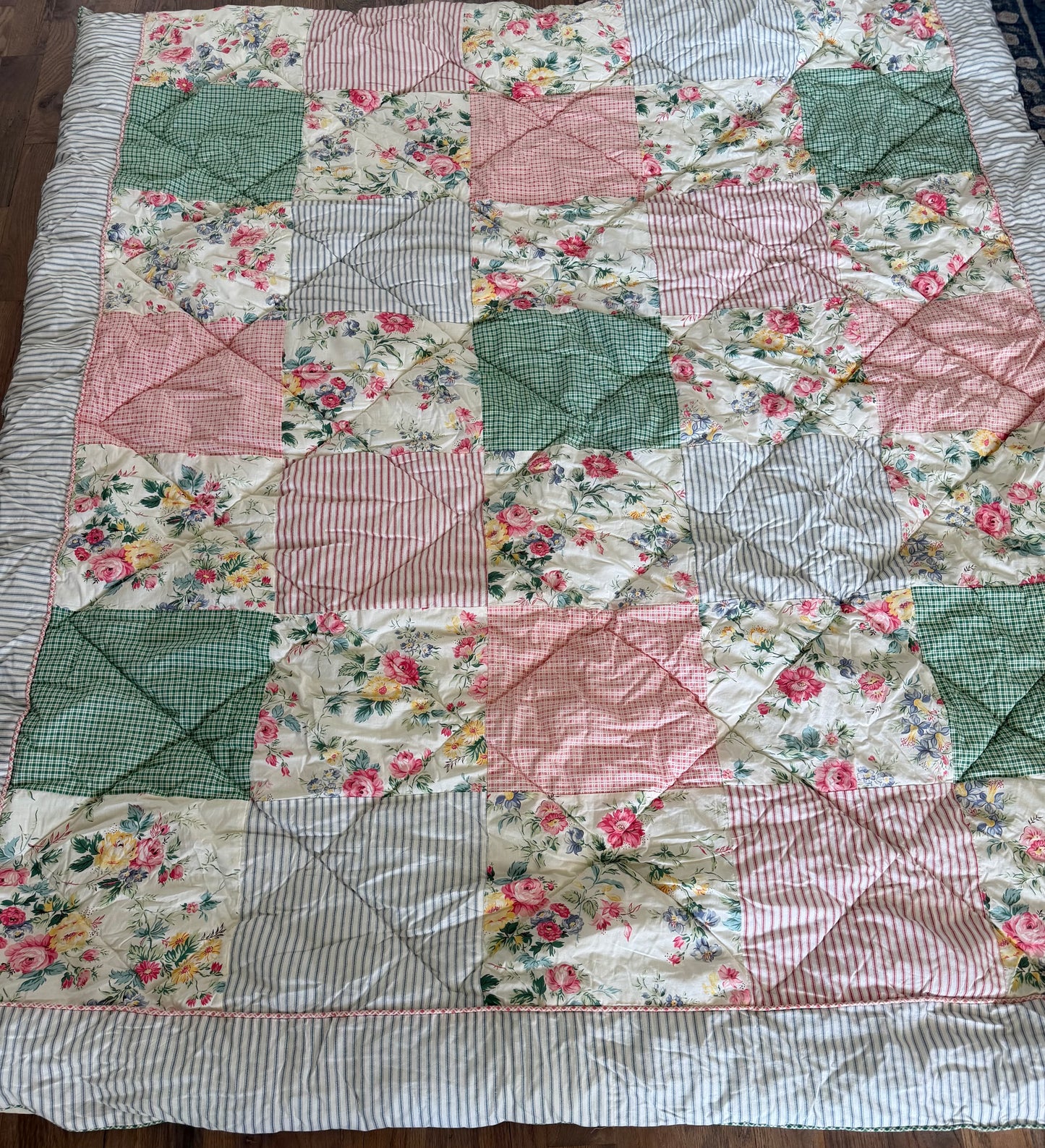 Full size patchwork style quilted comforter 100% cotton
