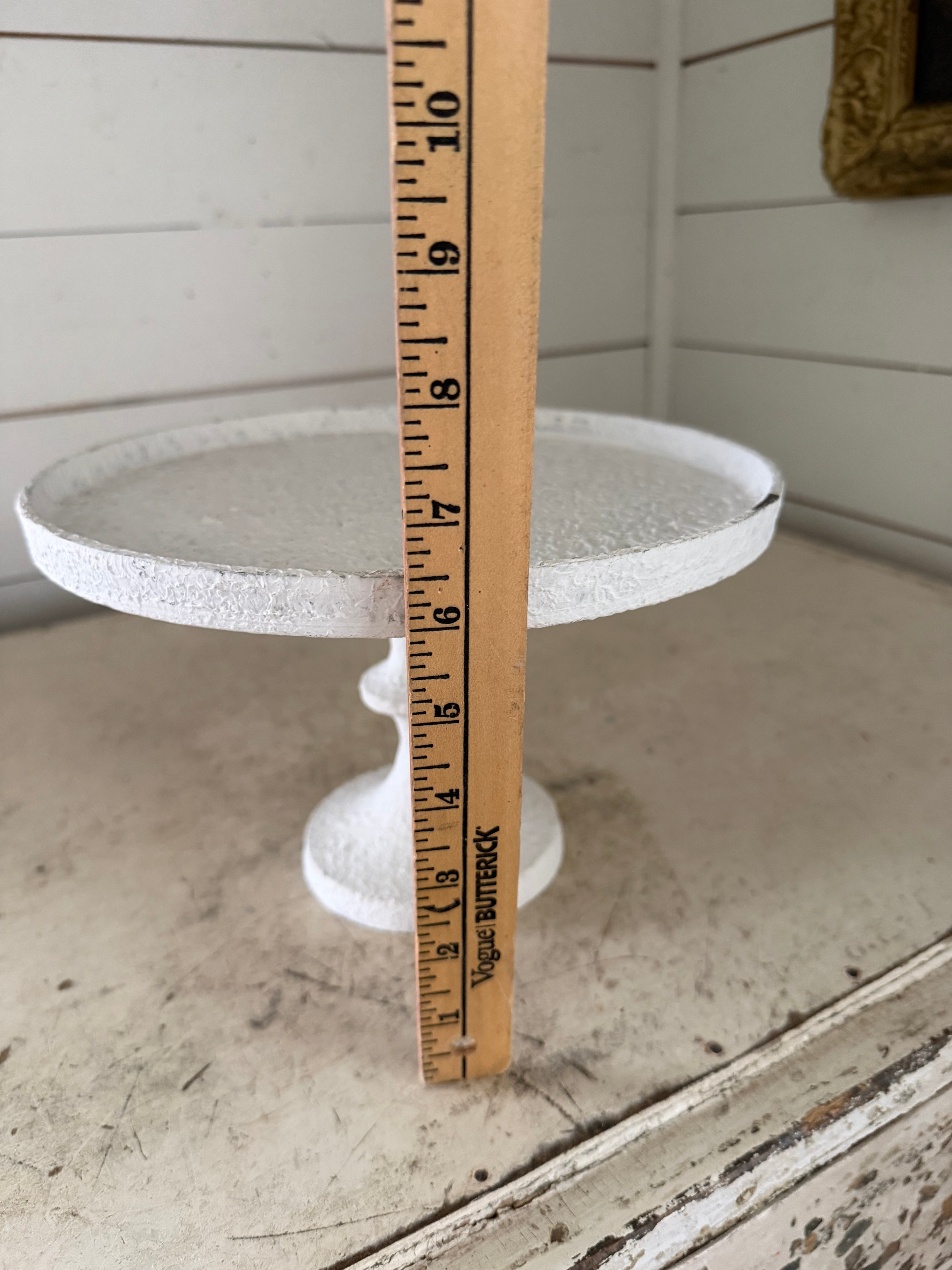 Textured pedestal will get made over