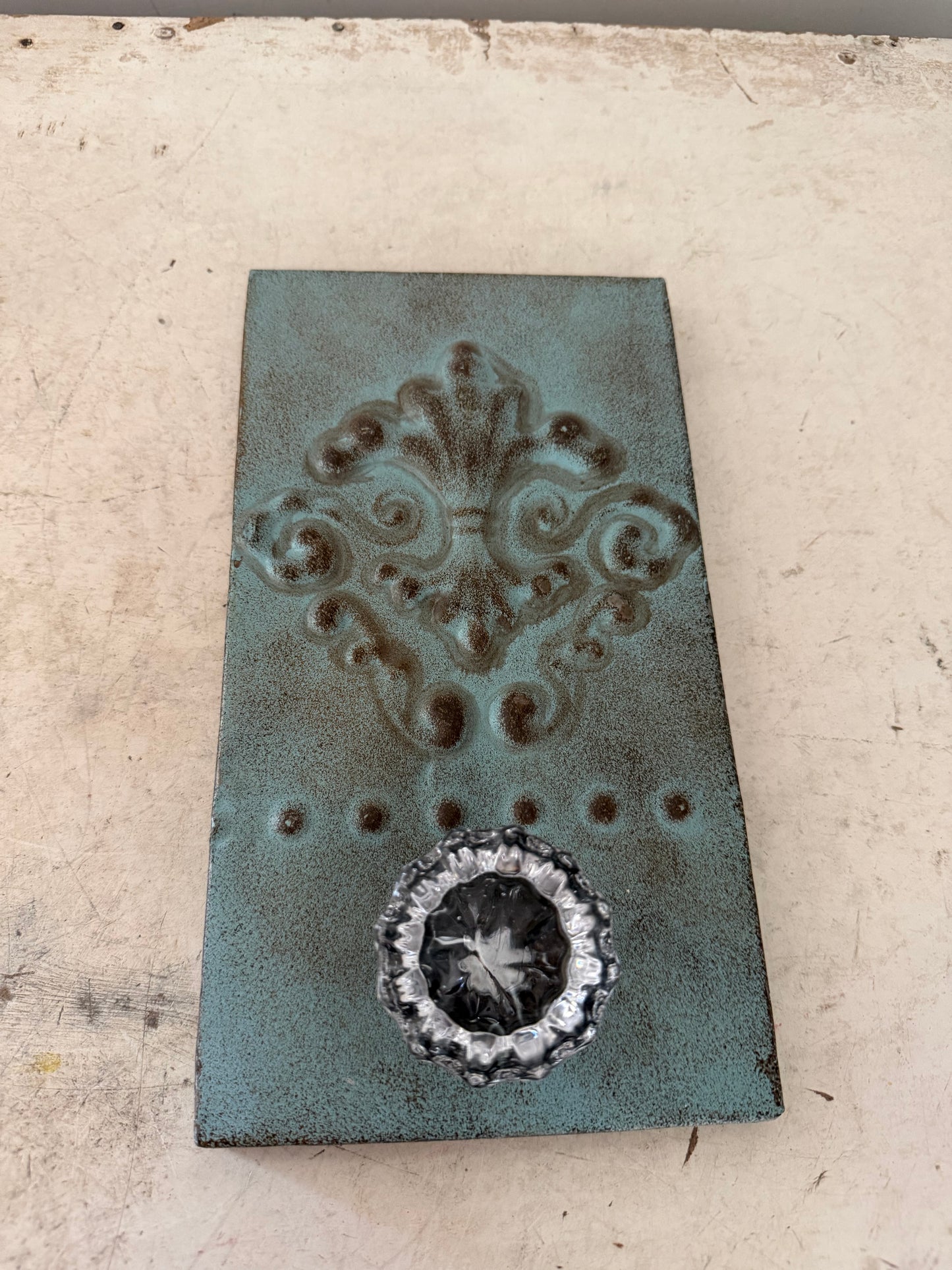 Door knob wall plaque will get makeover
