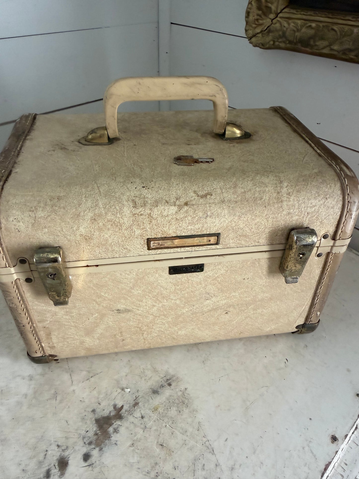 1950’s train case with key will get makeover and cleaned to the best of our ability