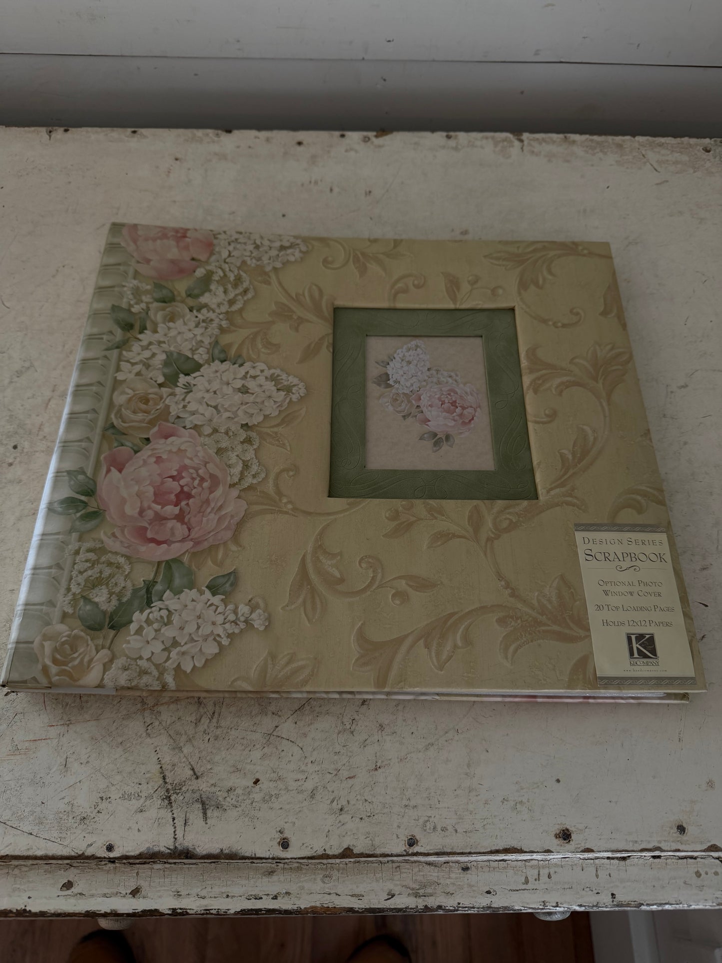 English Floral scrapbook album from the K&Company Design Series