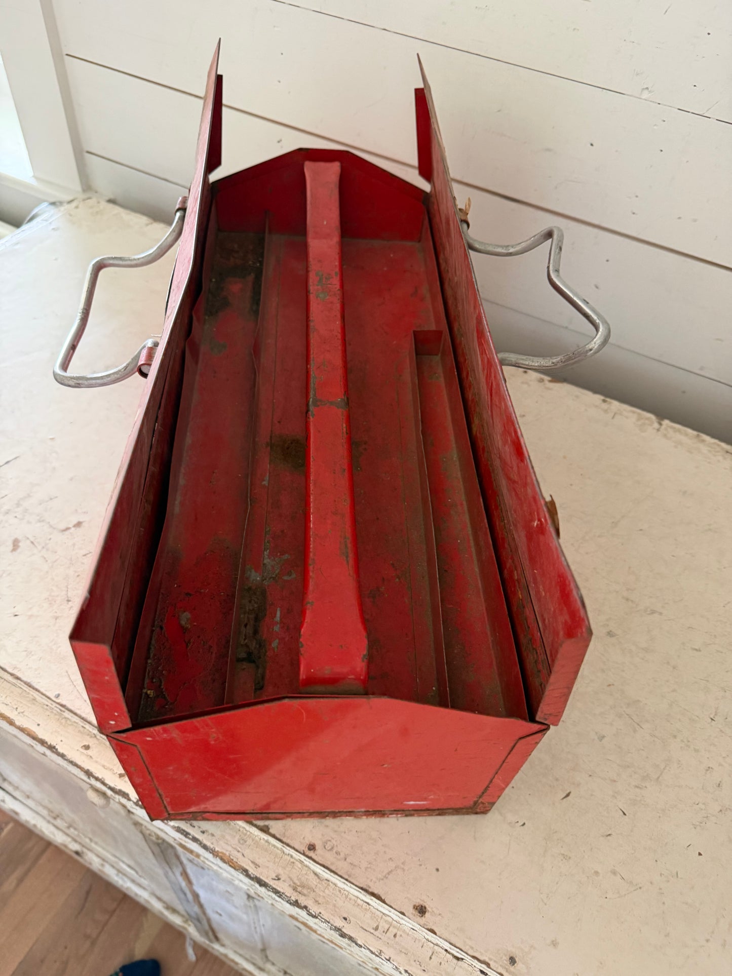 Vintage Red toolbox will get scrubbed