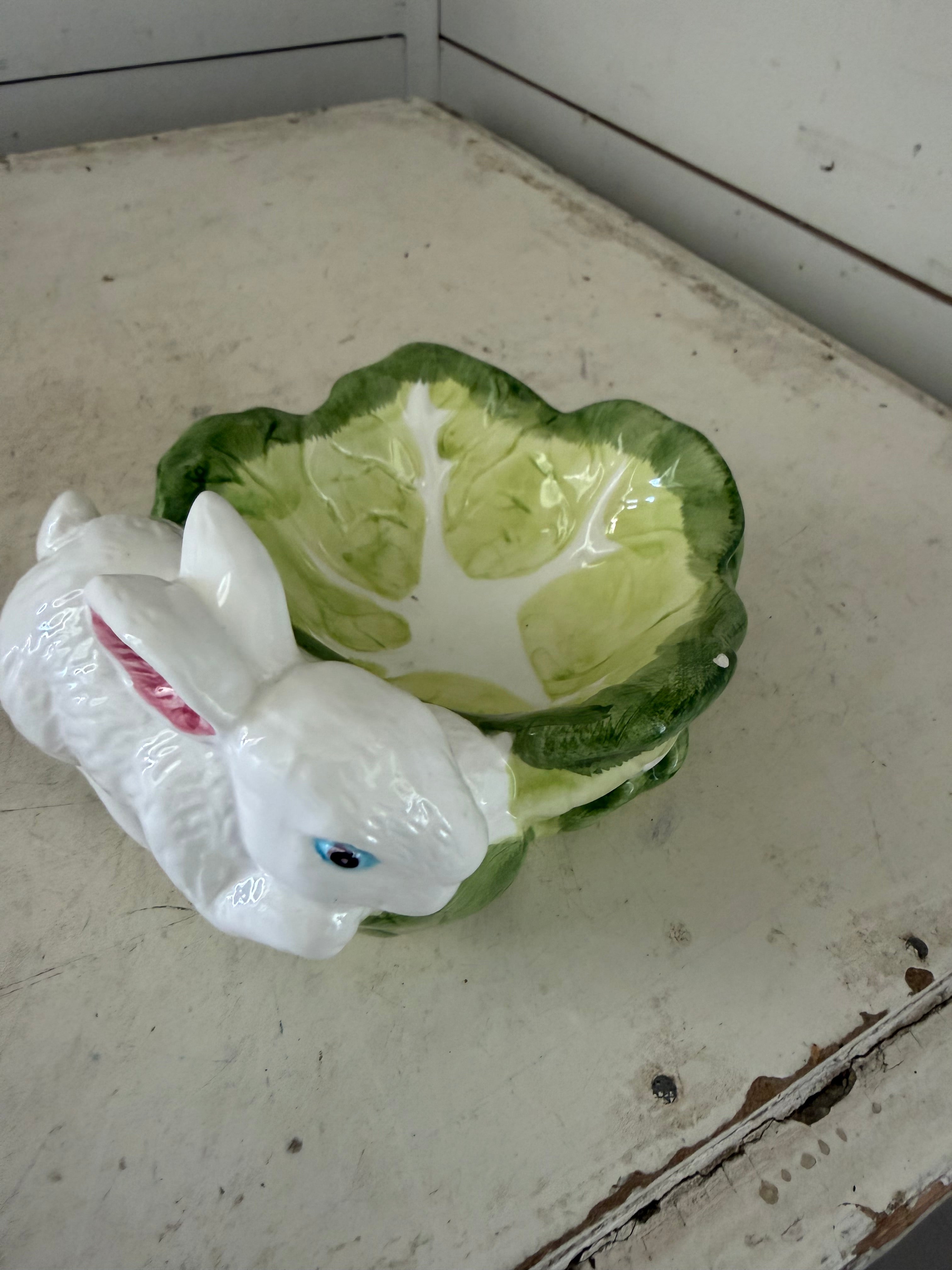 Bunny cabbage soap dish