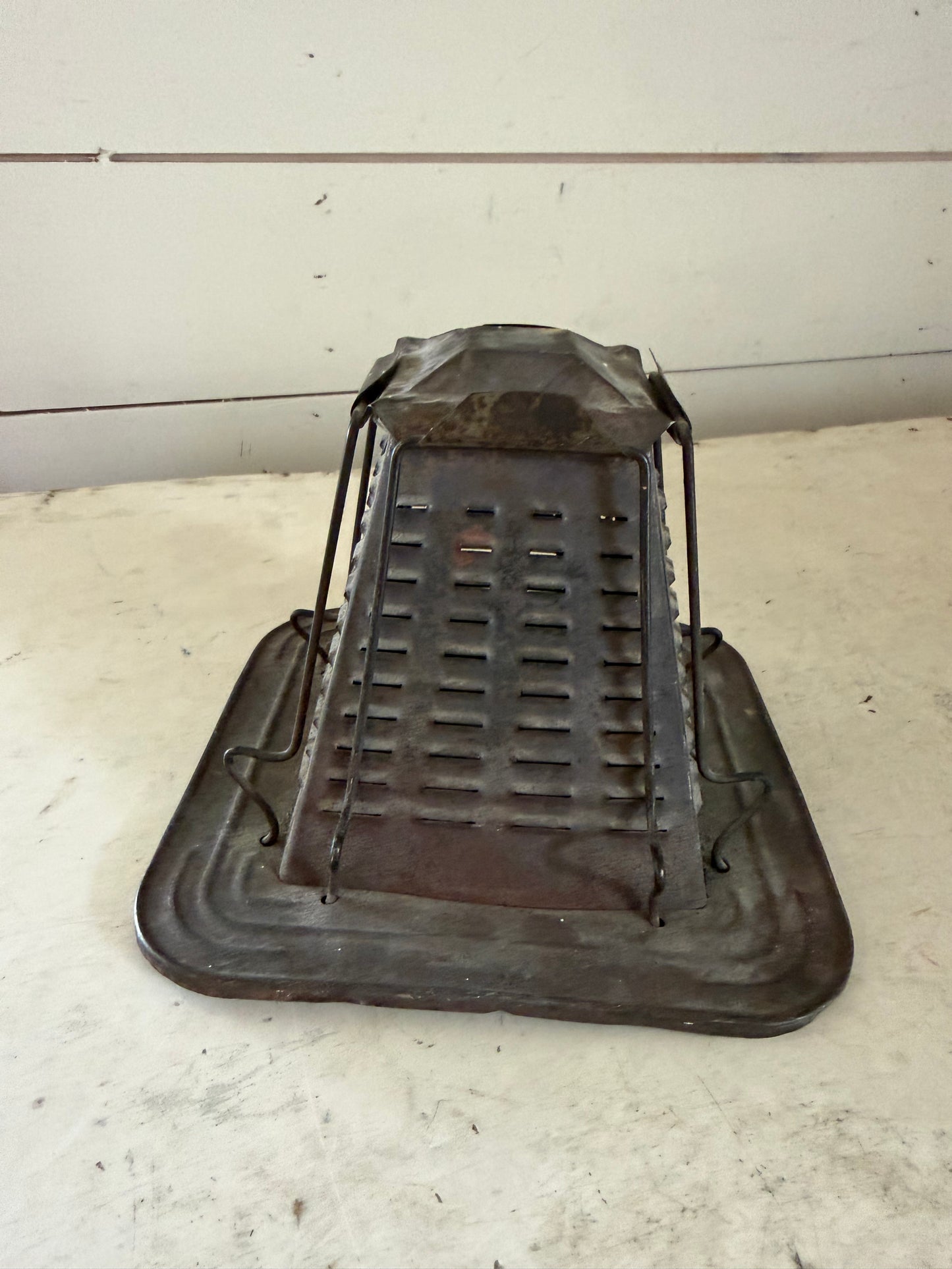 Vintage campfire toaster