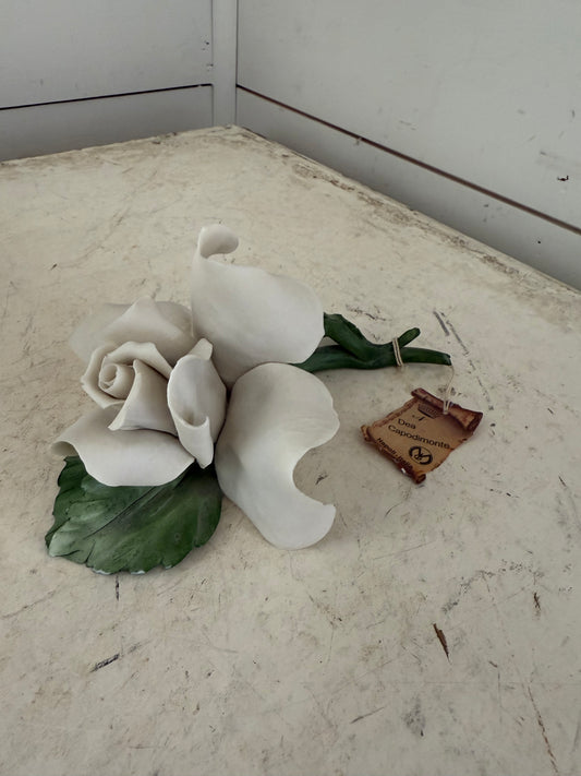 Vintage Capodimonte porcelain white flower & green leave figure as is
