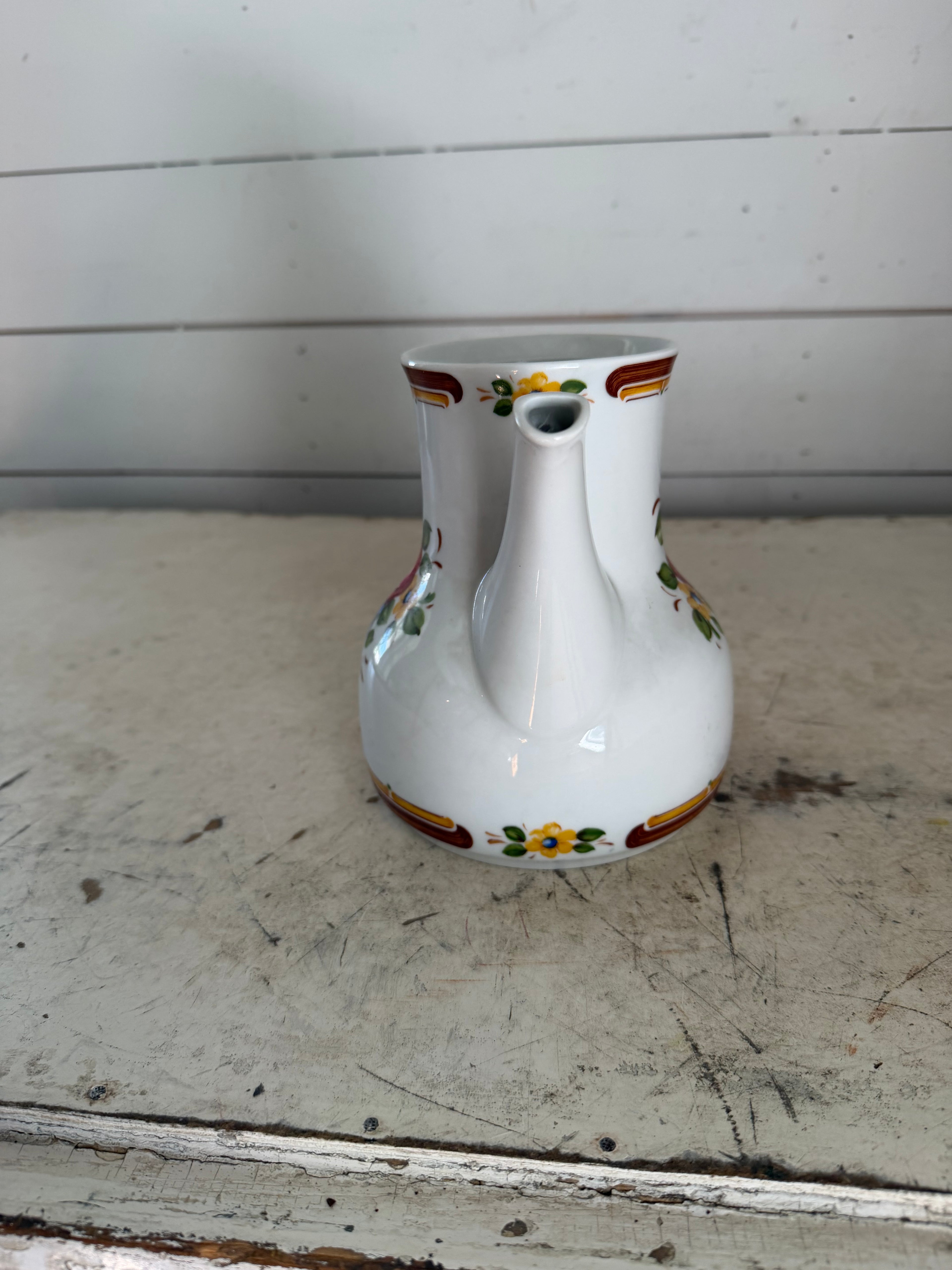 Winterling Röslau Bavaria Pitcher - Missing Lid Has Chip in lip