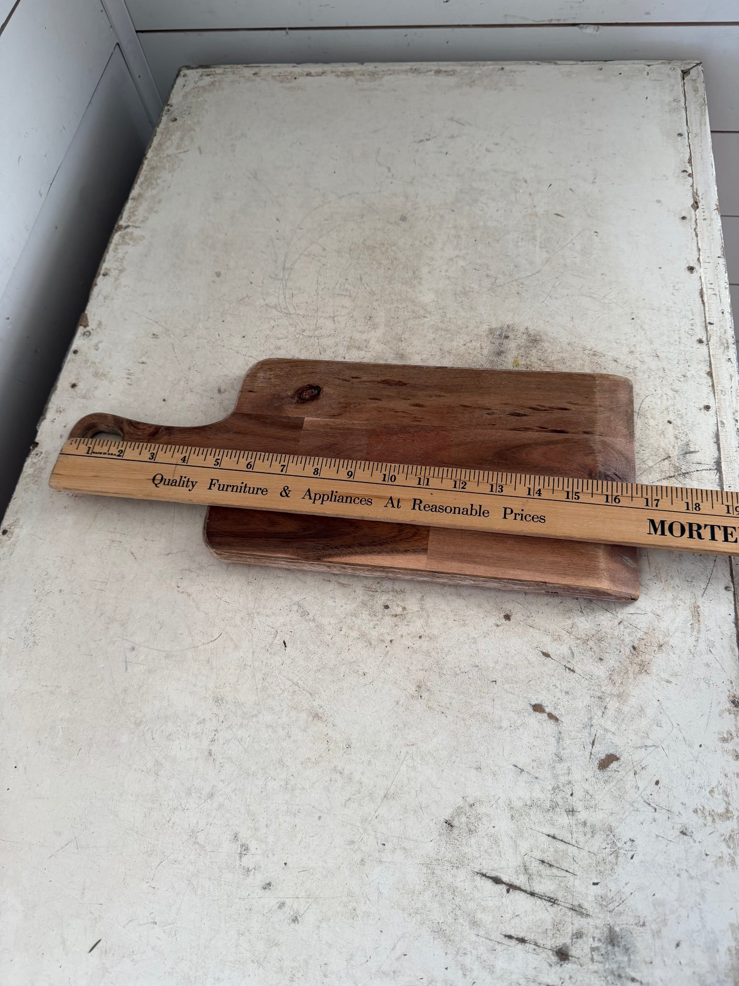 Pizza “peel” Rectangle Cutting Board with Hanging Handle