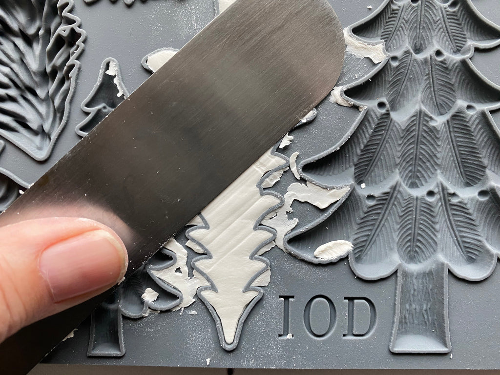 IOD Boughs of Holly Mould | 6" x 10" Christmas & Holiday Décor Mould