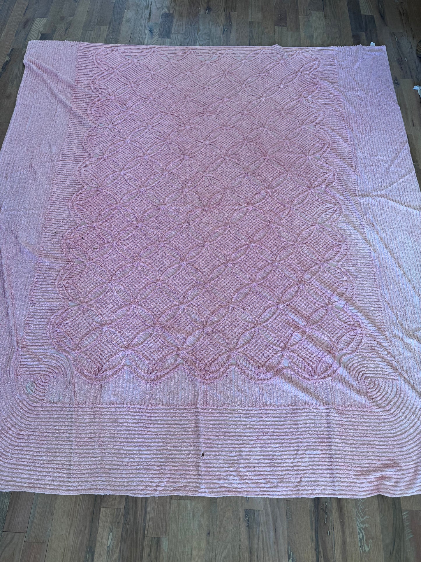 Pink Chenille quilt, has some wear and tear Queen