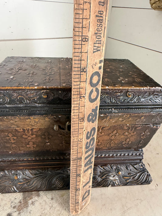 Hinged box will get makeover
