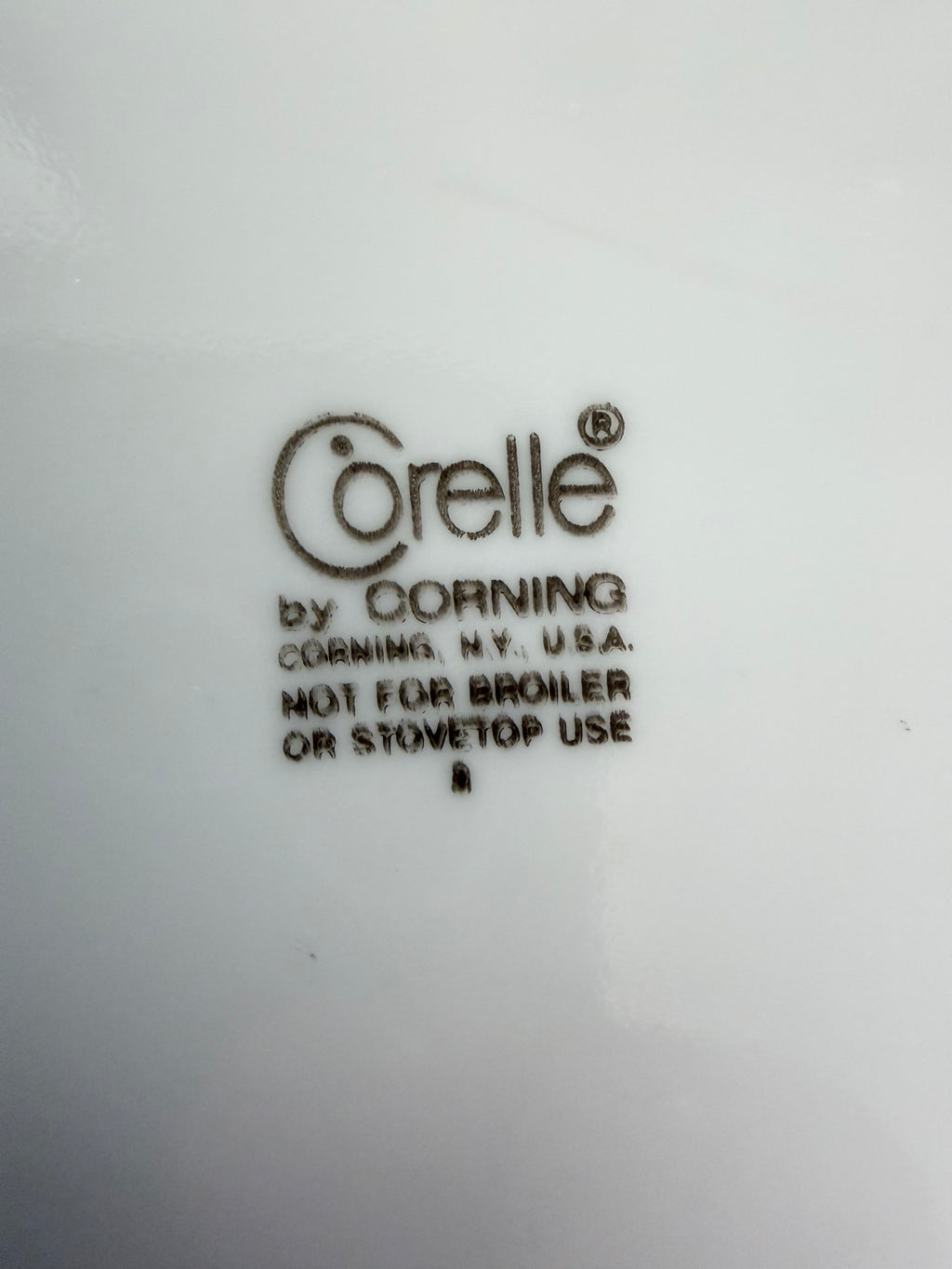 Corelle spring meadow Dinner Plate Floral pattern - has some wear
