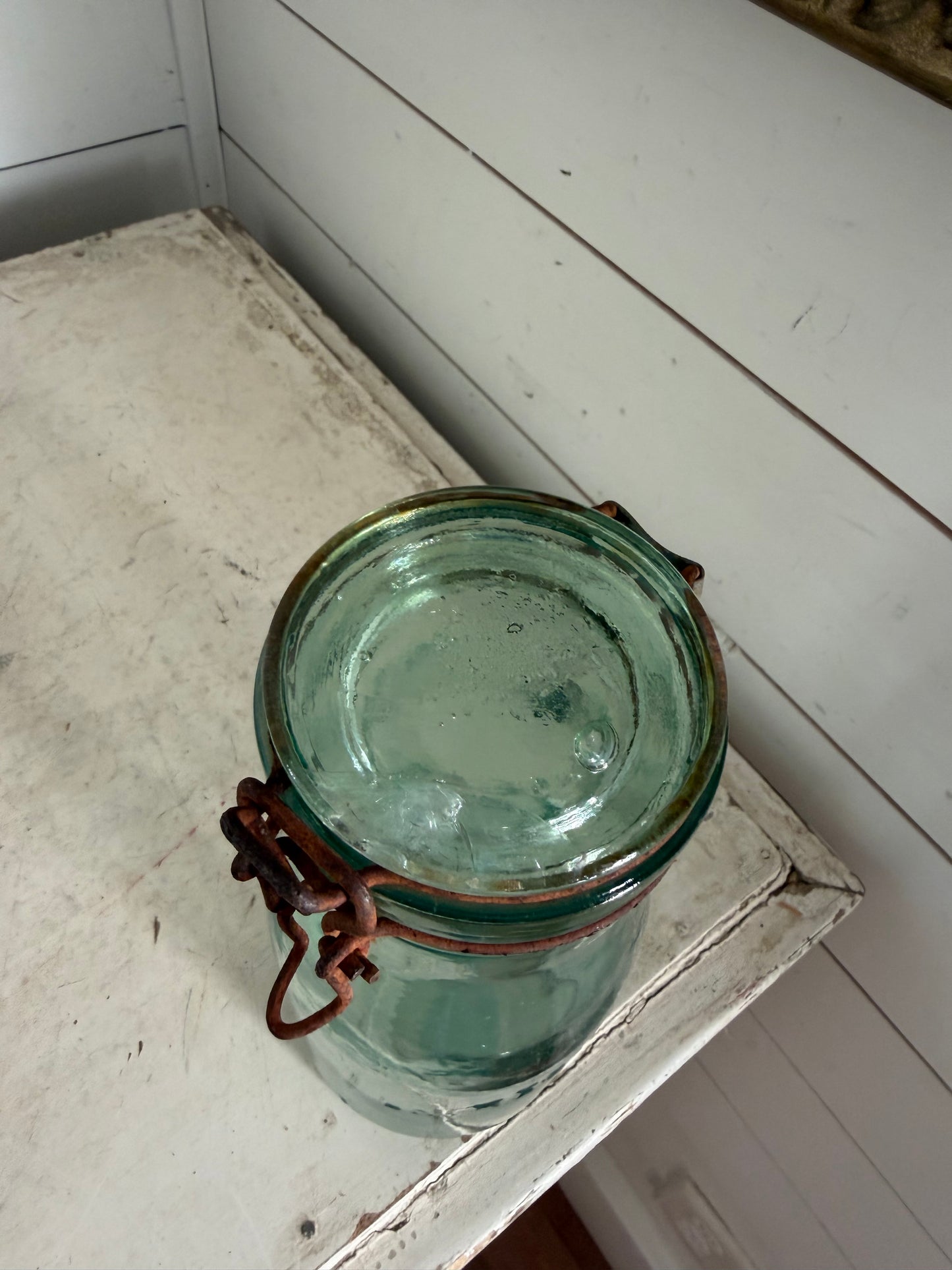 La Resisante French Canning Jar - has chiming lid as shown