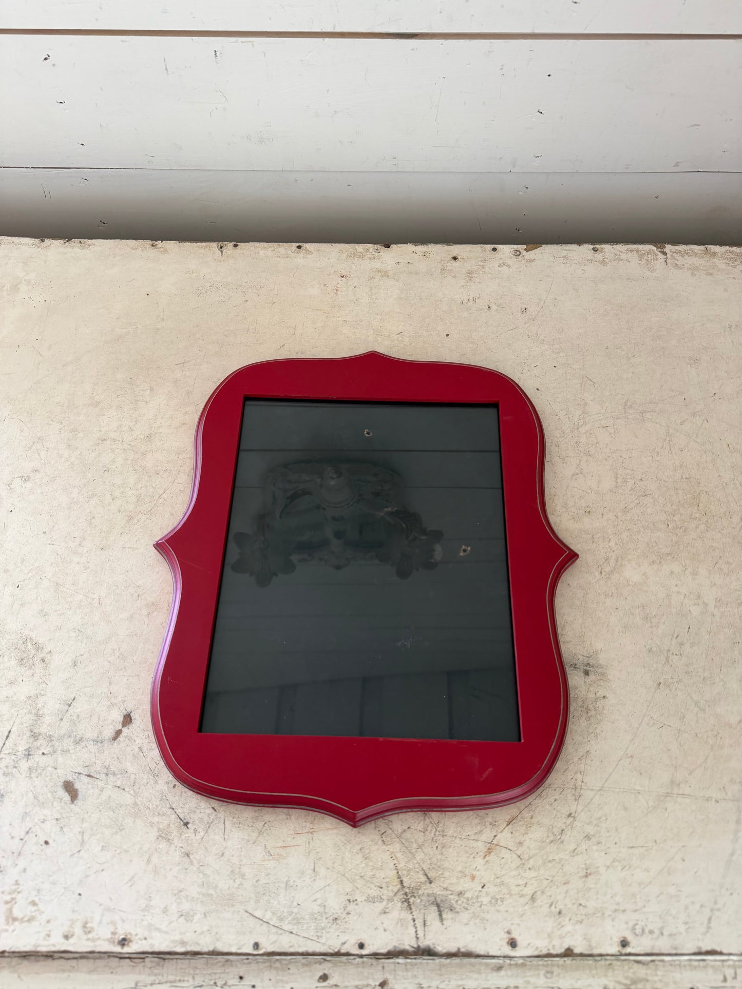 Scalloped Picture Frame - Will Get Makeover and Art