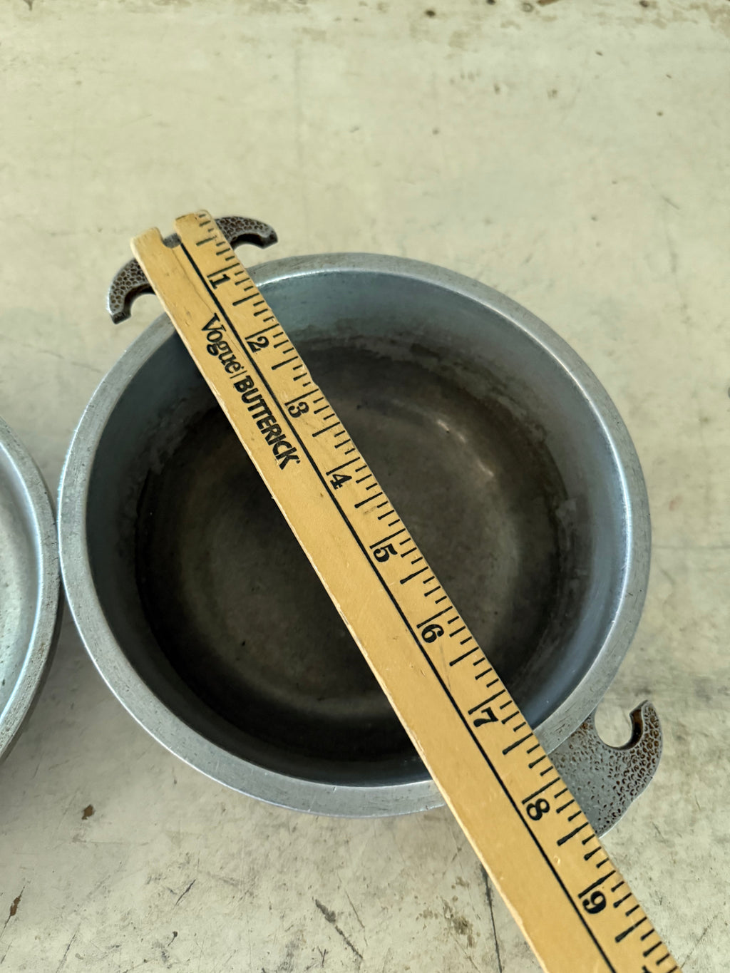 Vintage Guardian cookware set