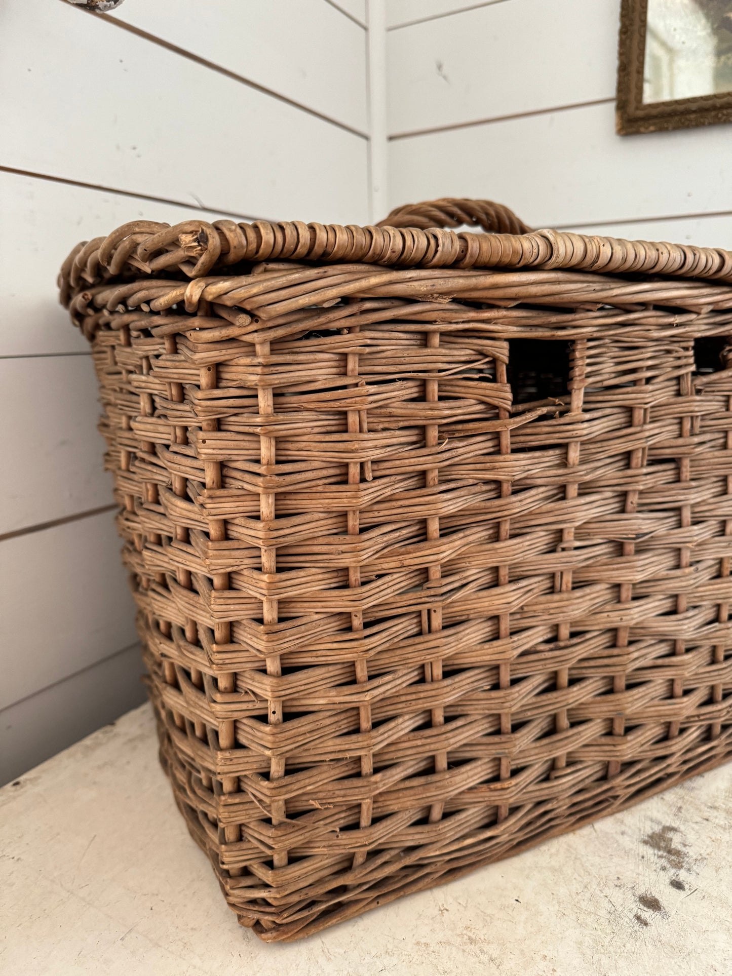 Antique English Wicker Hamper with lid and handle