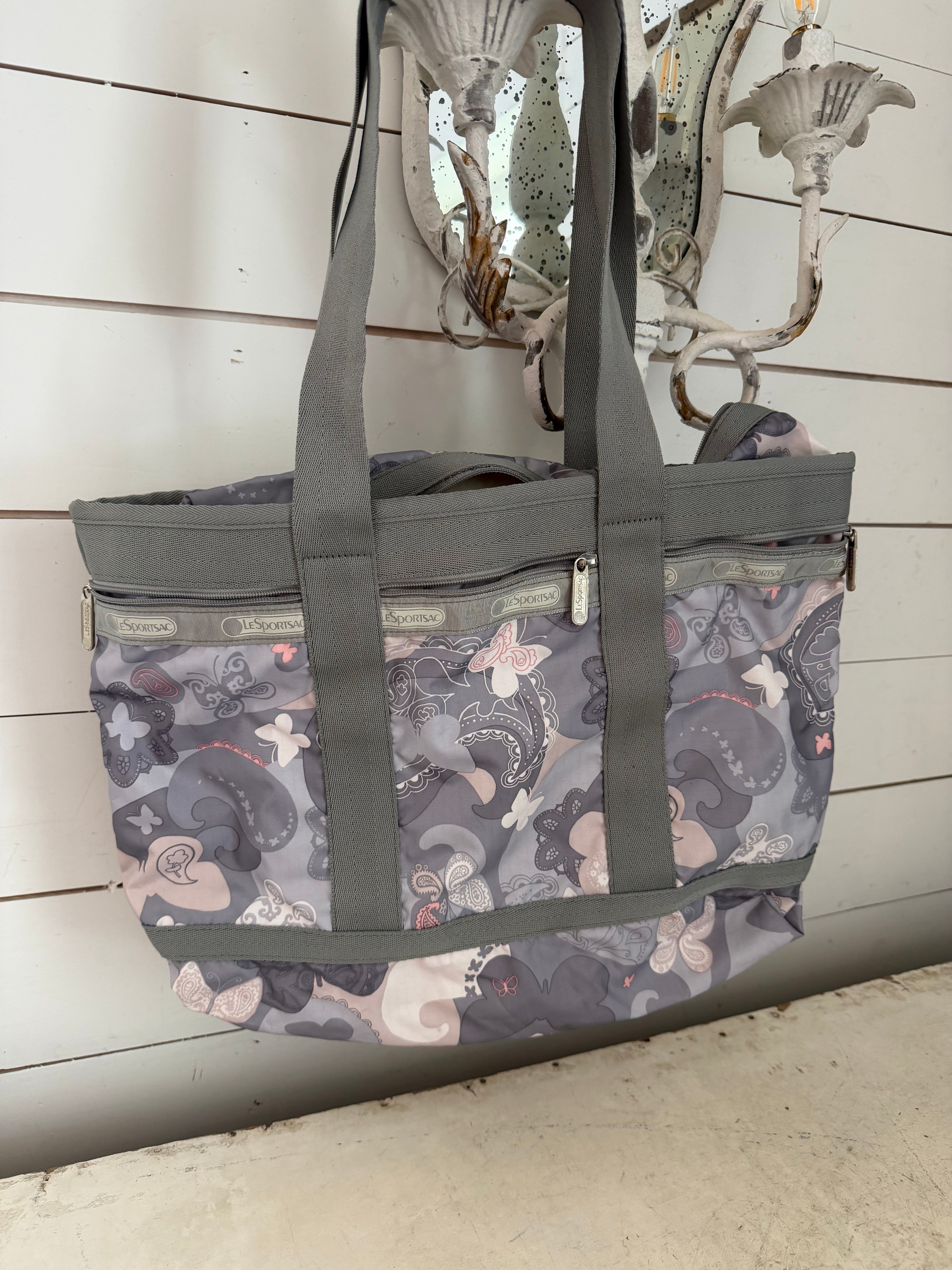 Lesportsac weekender bag