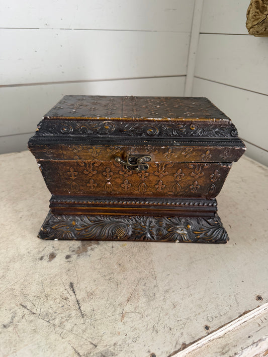 Hinged box will get makeover