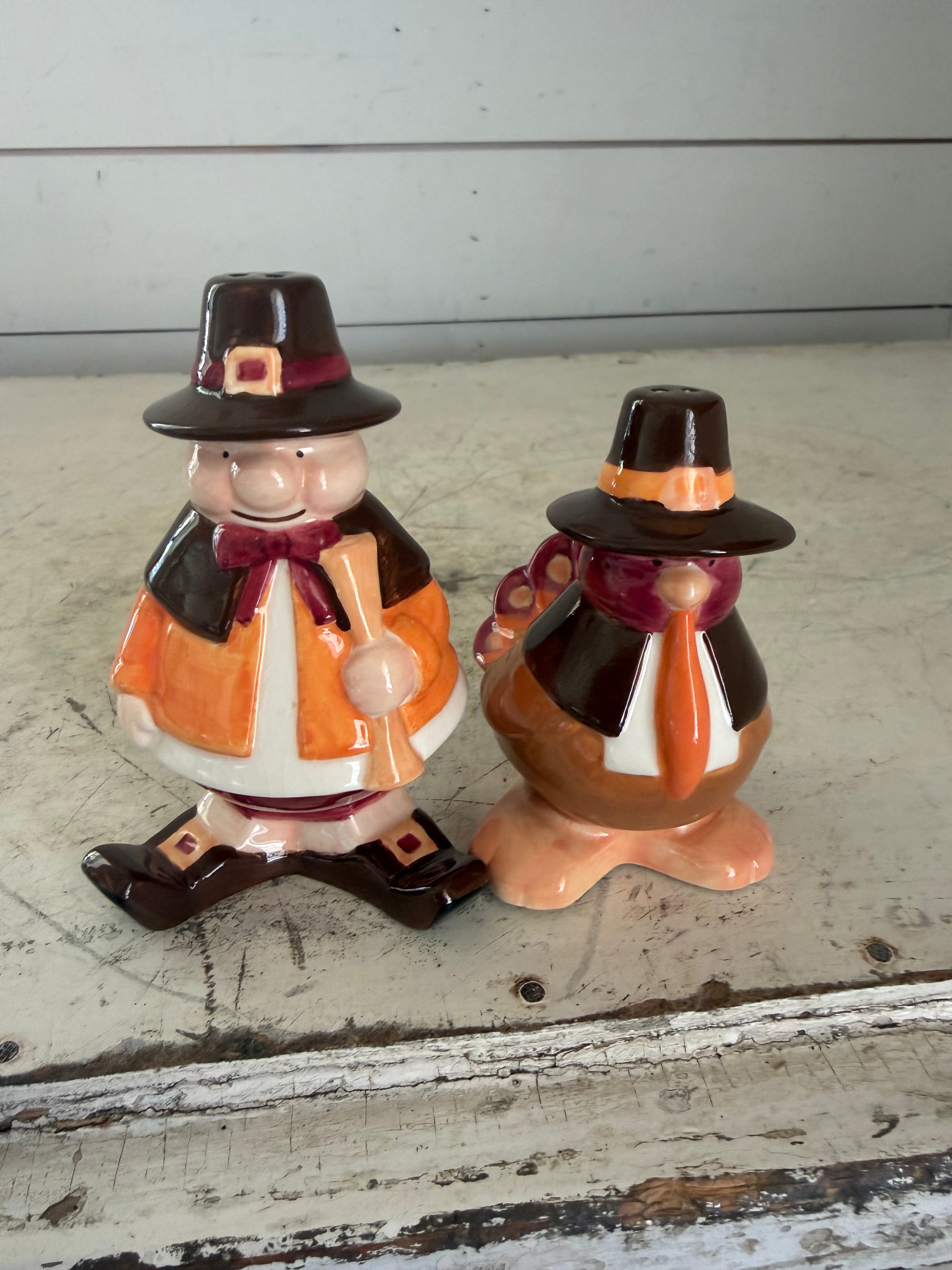 Pilgrim and Turkey, salt and pepper shaker set
