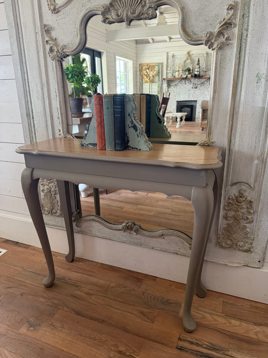 French Provincial Entry Table