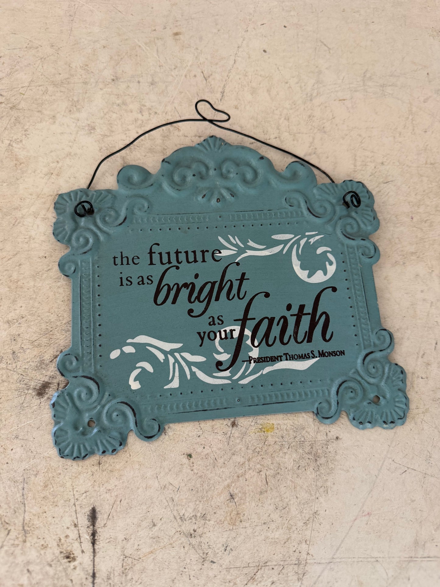 Small metal sign will get makeover