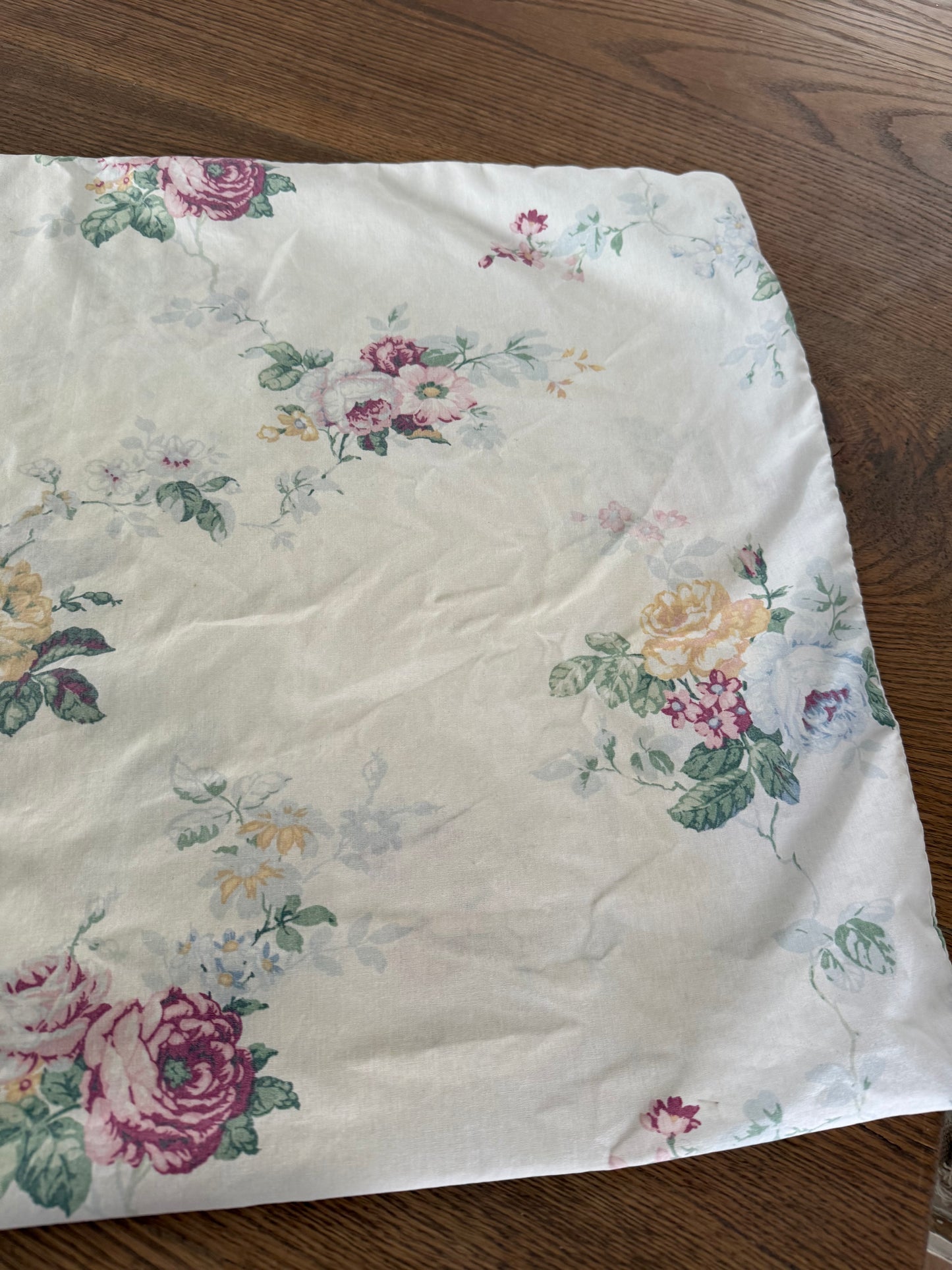 Vintage Standard Pillowcase Floral with eyelet lace