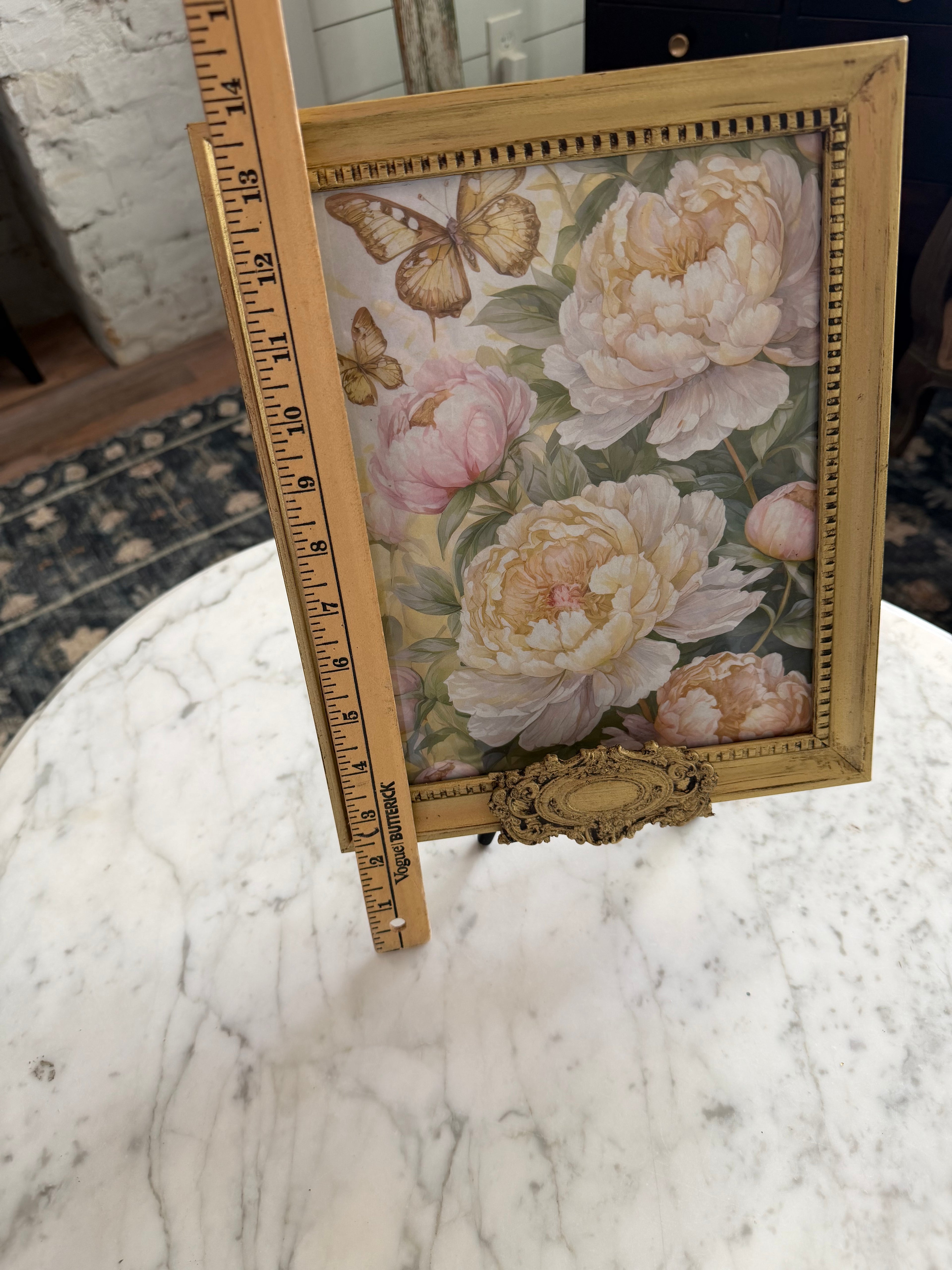 Gold Frame with Easel