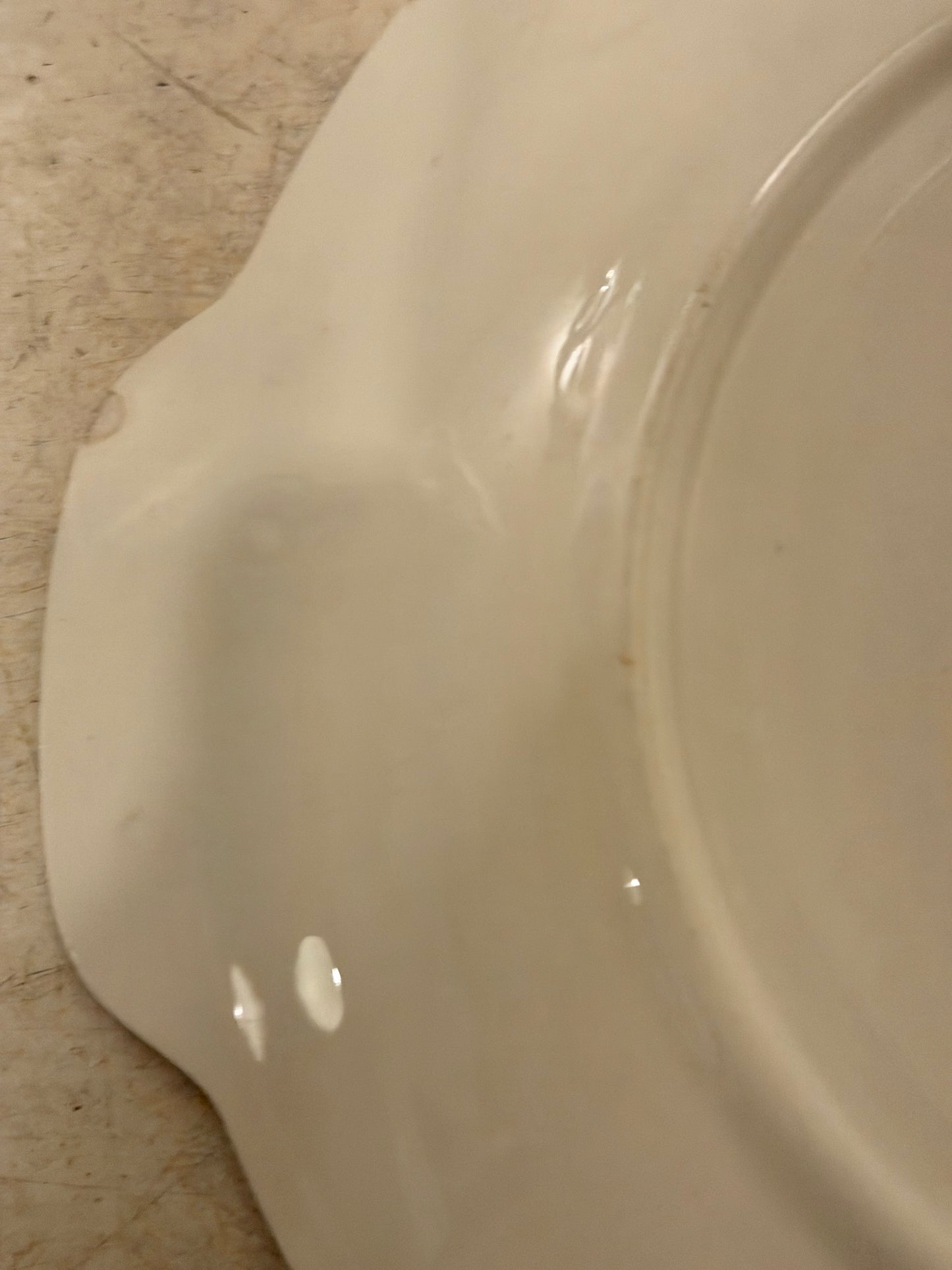 Royal China Inc. "Gold Lace" handled cake plate/oval platter with 22k gold trim with chip