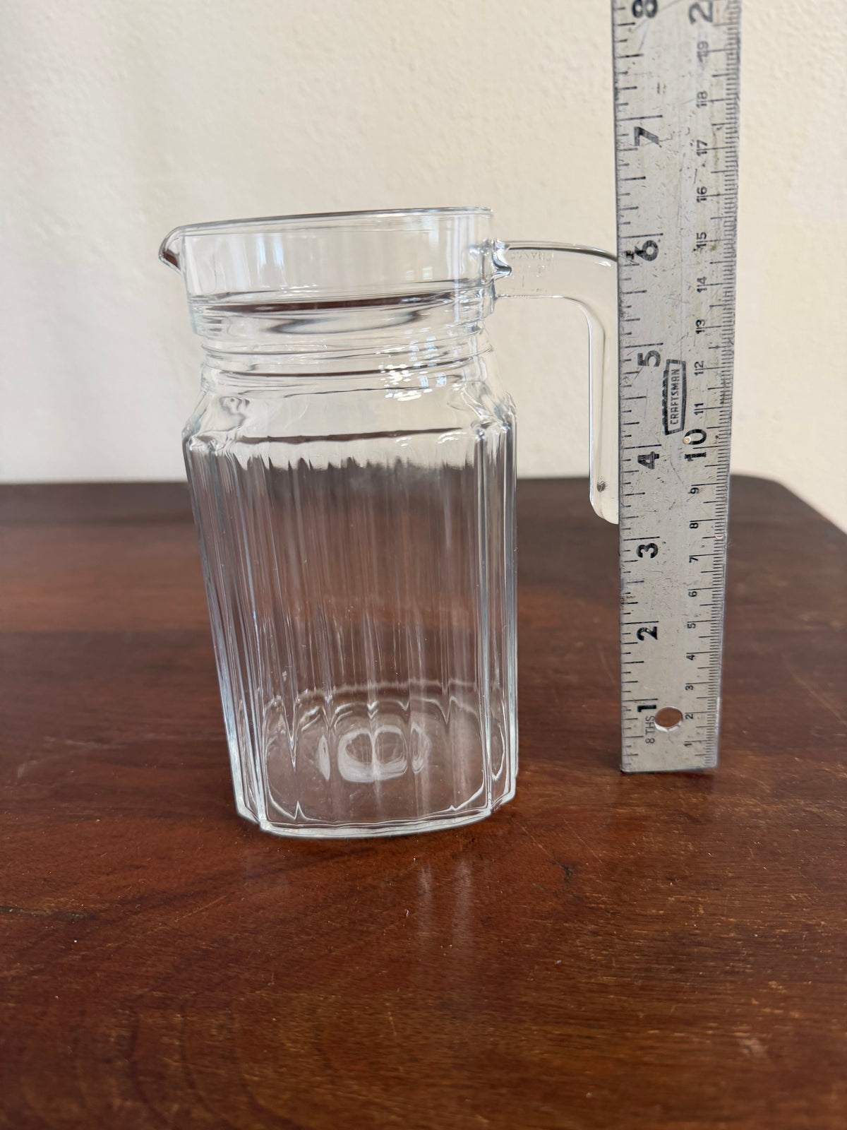 1 Liter Ribbed Glass Pitcher