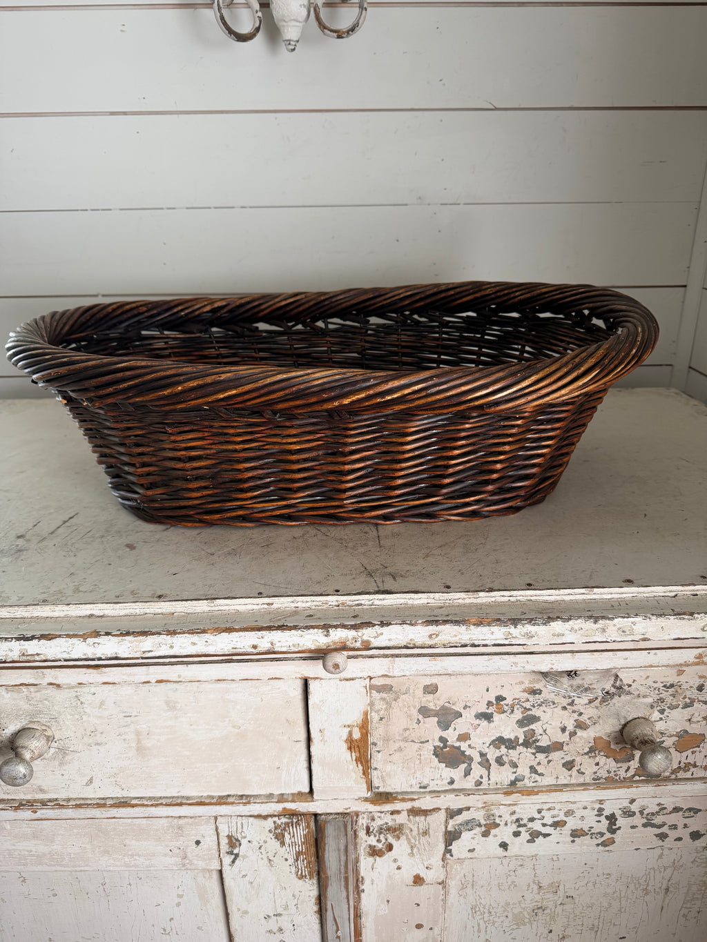 Sturdy Oval wicker basket - Brown