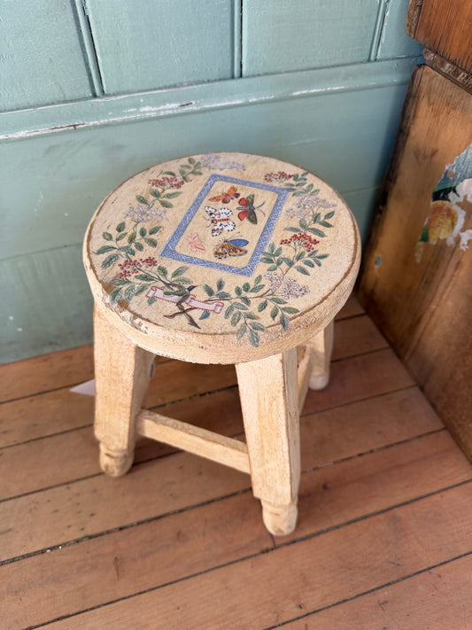 Butterfly Monroe Farmhouse Stool-8x10 in-Rustic-Antiqued White-Monroe