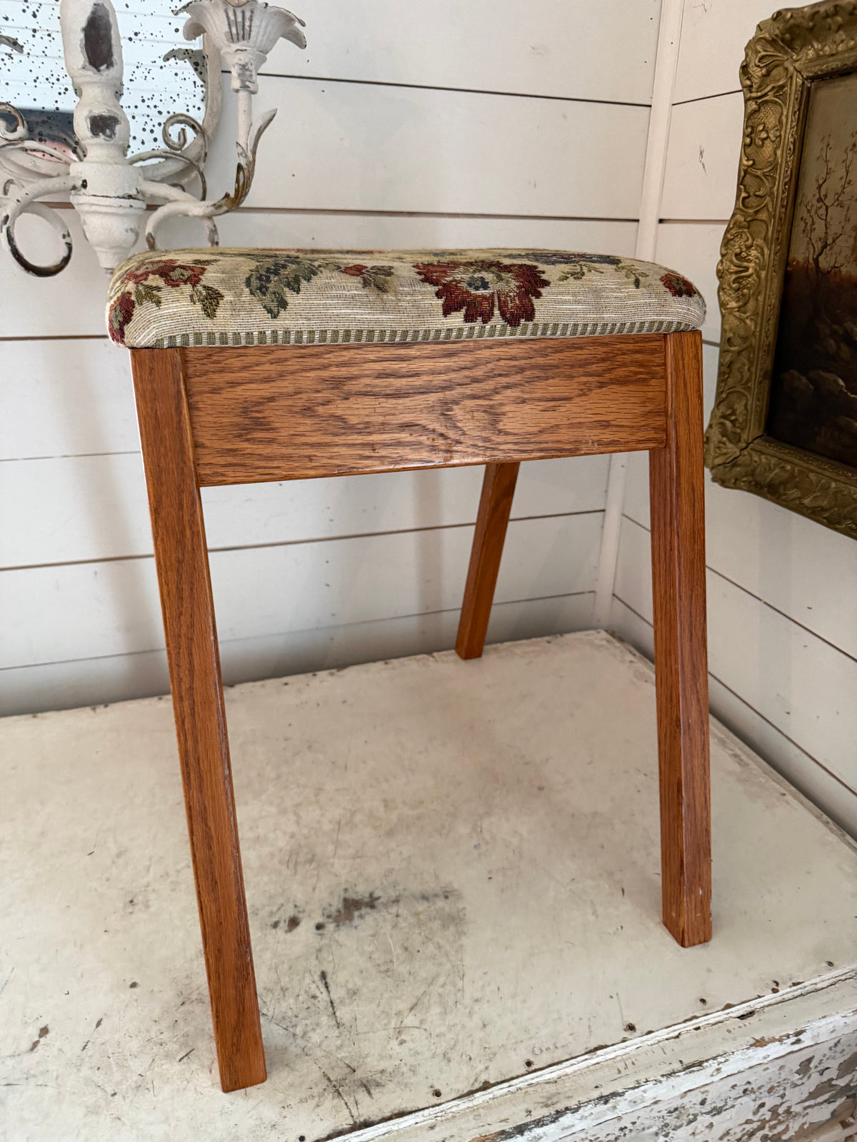 Vintage Oak Footstool will get makeover