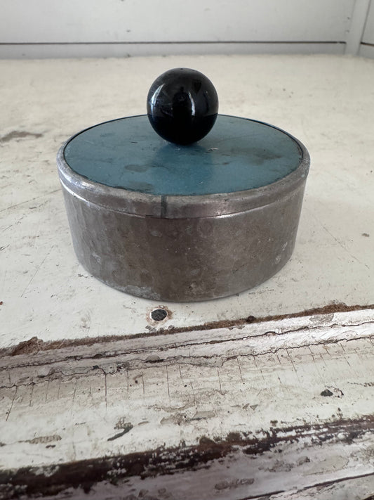 Small Metal Powder box with mirror on lid