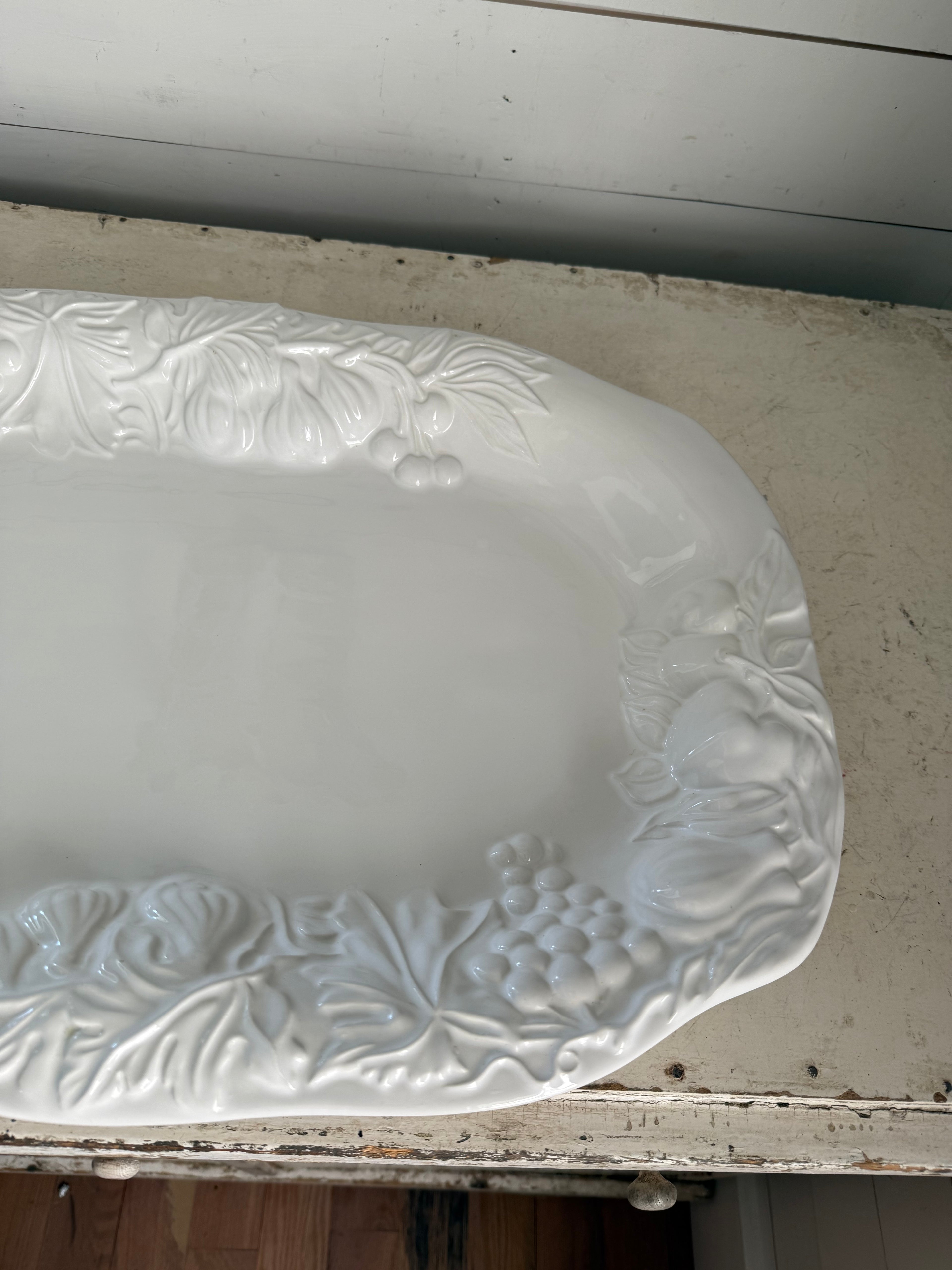 Culinary Essentials XL Embossed Oval Turkey Platter Made in Italy