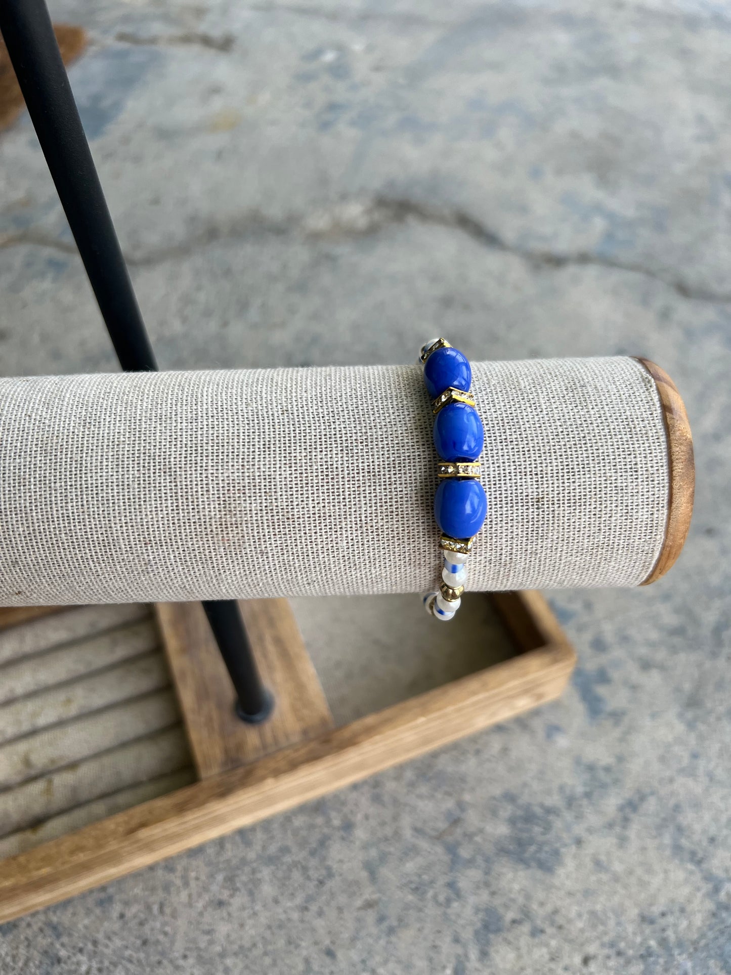 Blue,gold, and pearl handmade beaded bracelet