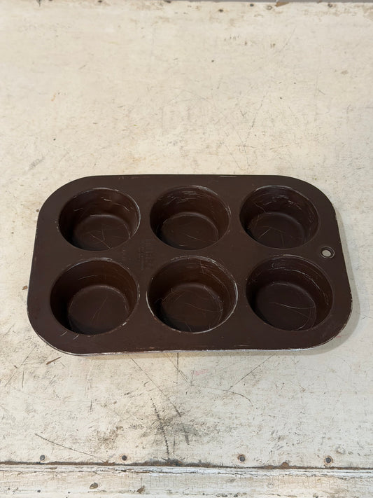 Vintage brown Six muffin tin
