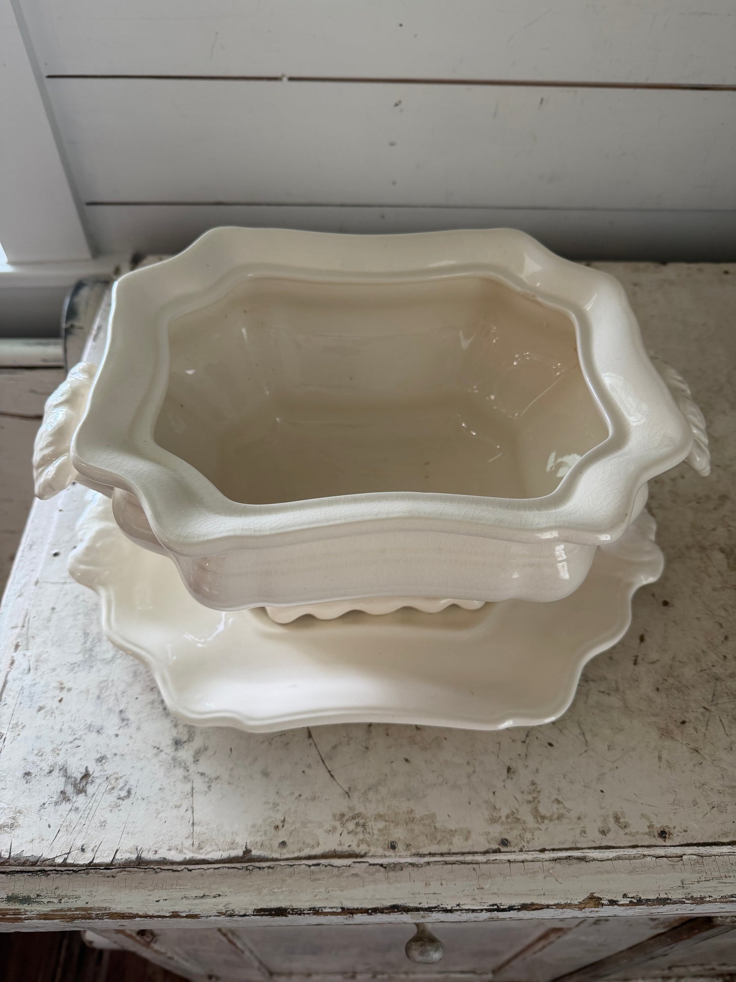 Antique Mason's Patent Ironstone China - Made in England - Missing Lid And Ladle small chip inside lip