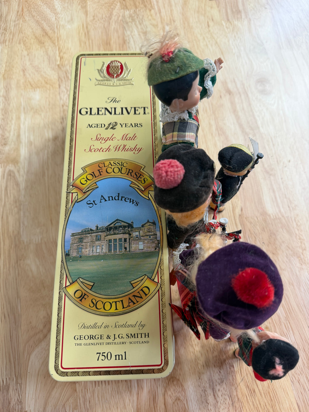 Set of Scottish Dolls in Tin