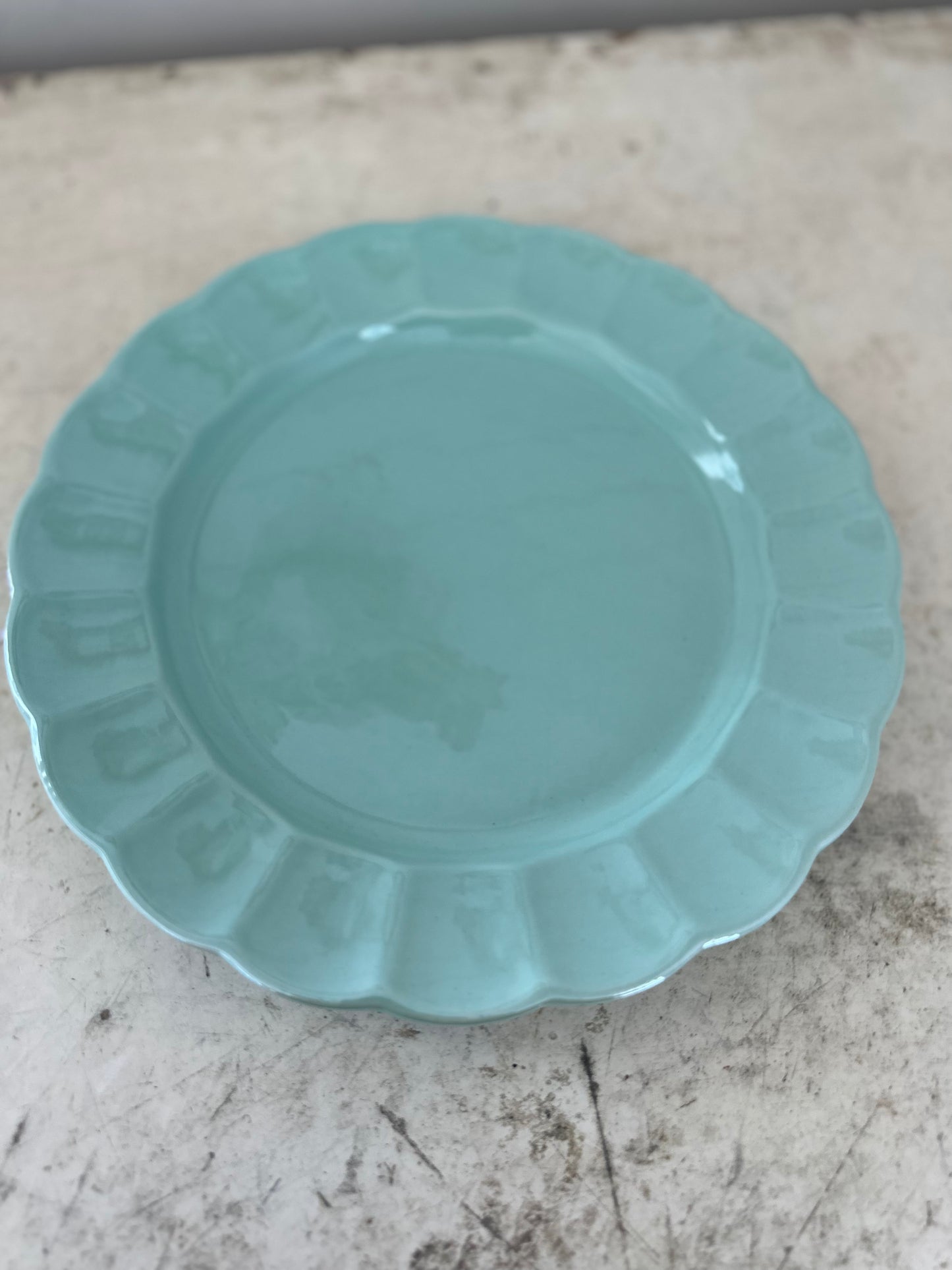 Pioneer Woman Stoneware Dinner Plate Scallop 10.5"