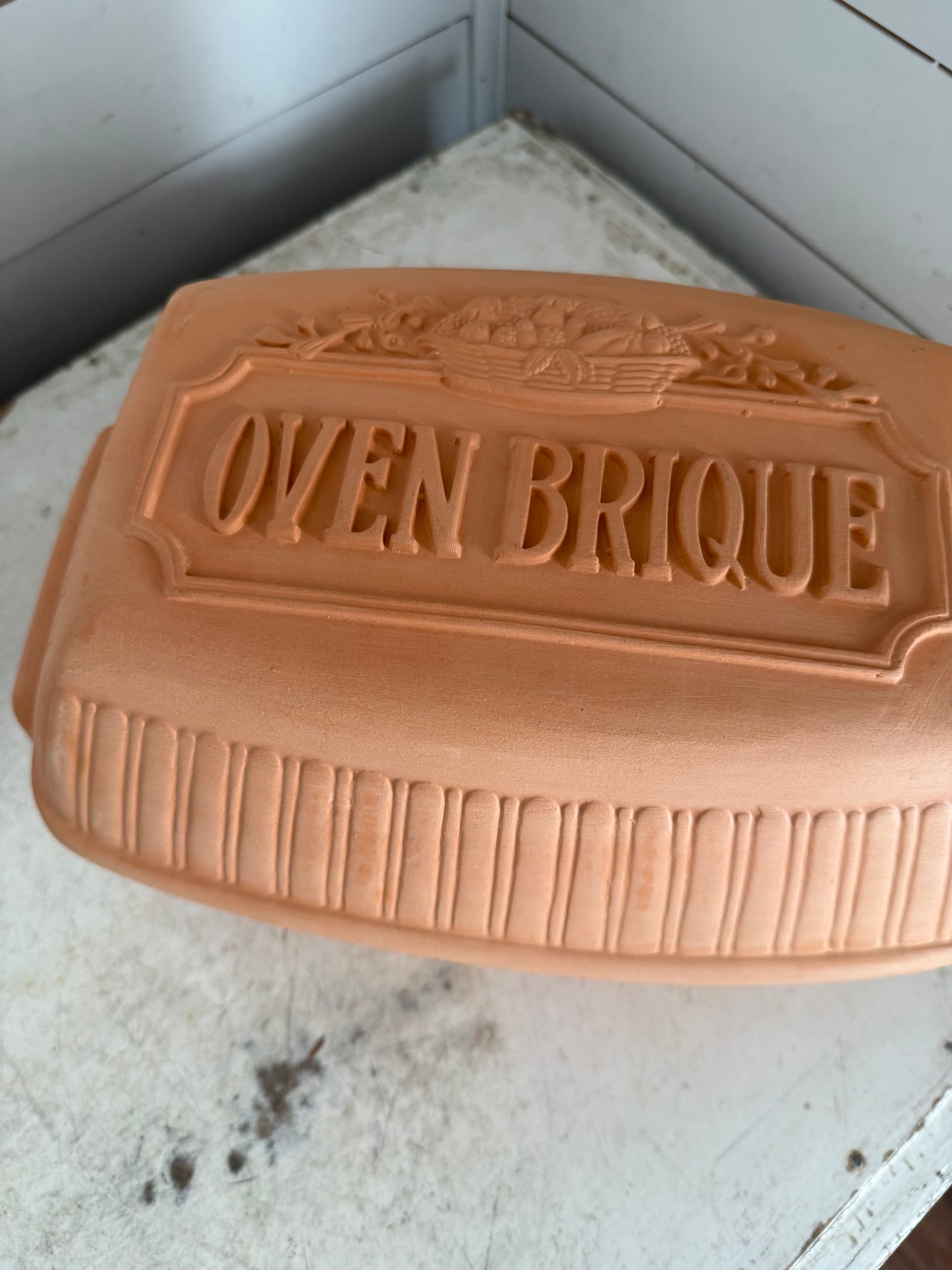 Vintage Oven Brique Nordic Ware 4 Qt Terracotta Clay Cooker Unglazed Stove Bake has chip