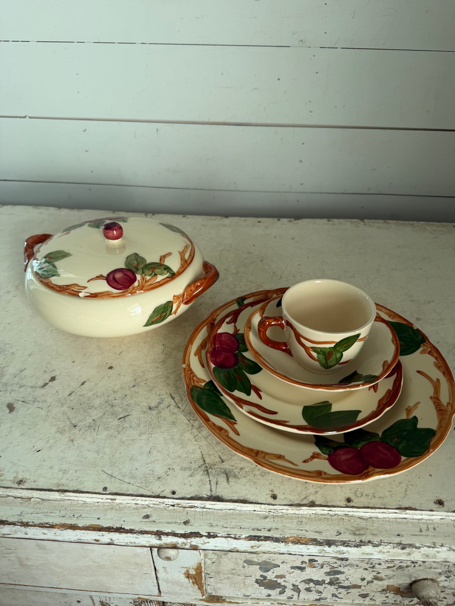 Franciscan Apple pattern with chips sold individually