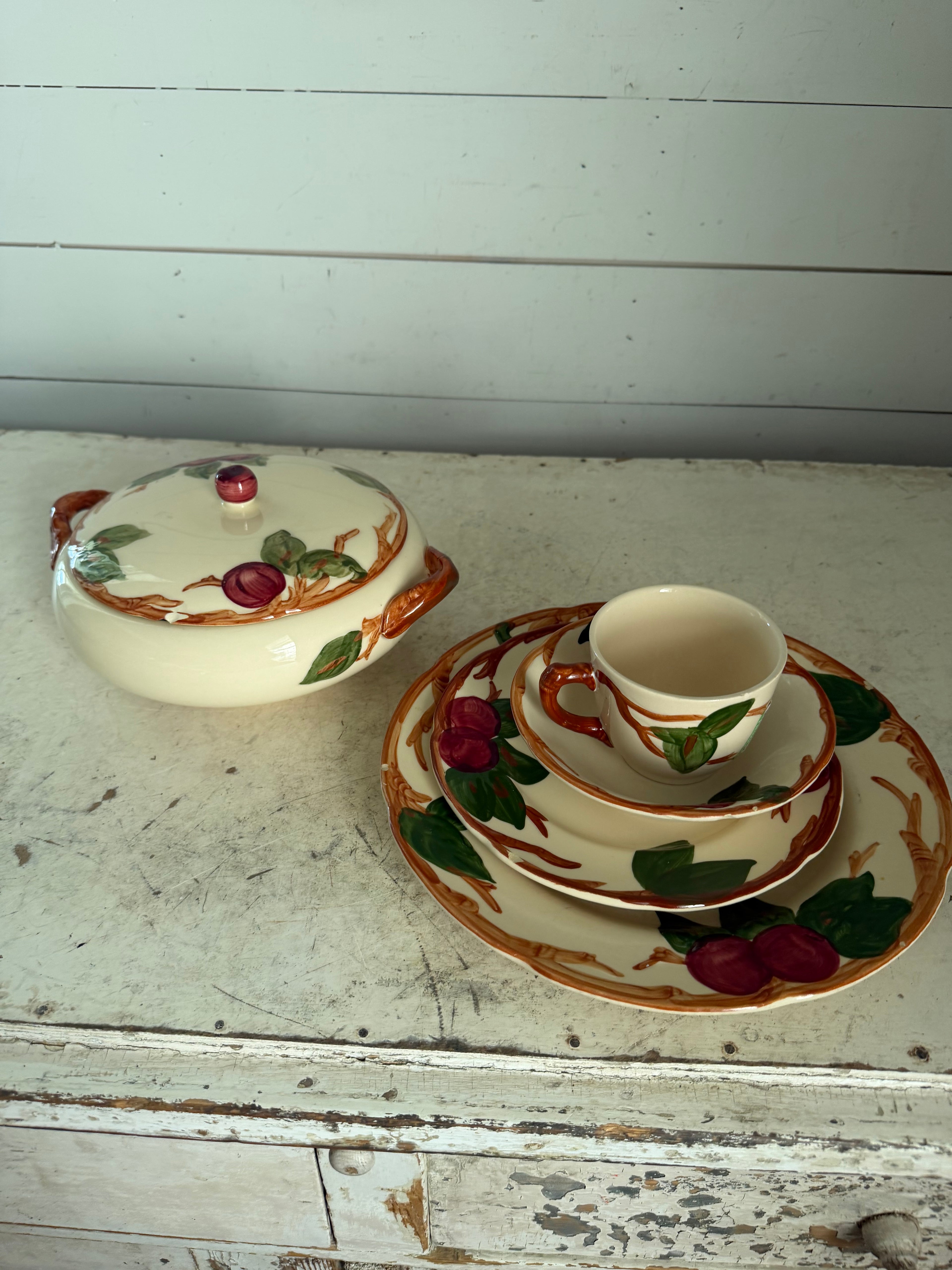 Franciscan Apple pattern with chips sold individually