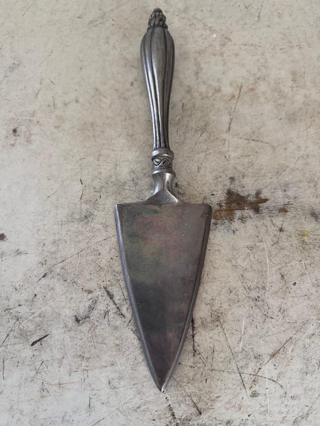 Cast Aluminum  Cake Server